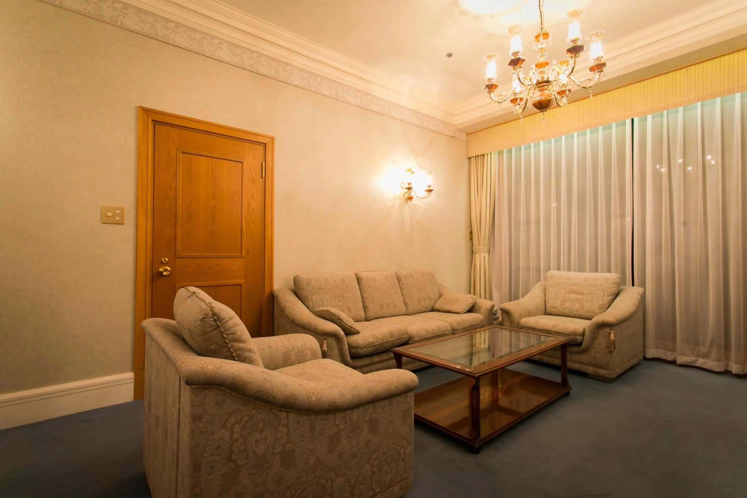 Seating Area in Nanki Shirahama Resort Hotel