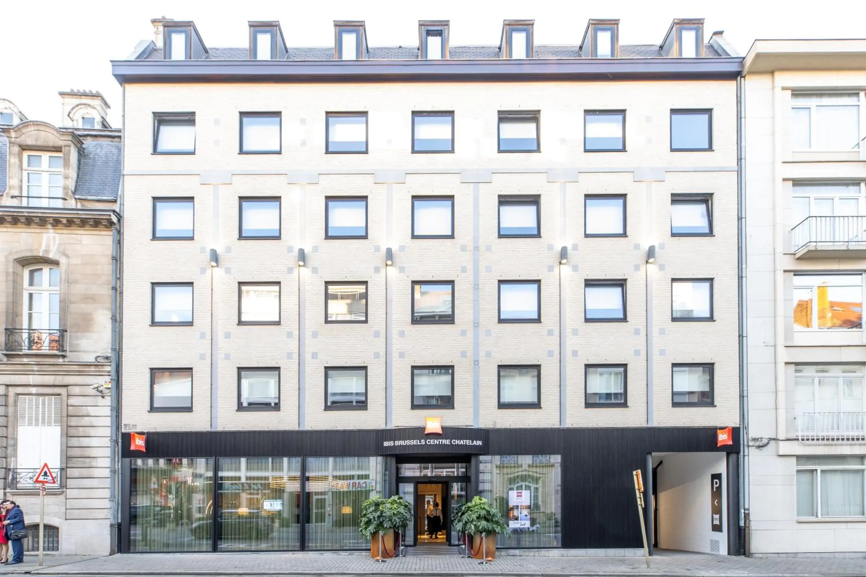 Property building in ibis Brussels Centre Chatelain Property building in ibis Brussels Centre Chatelain