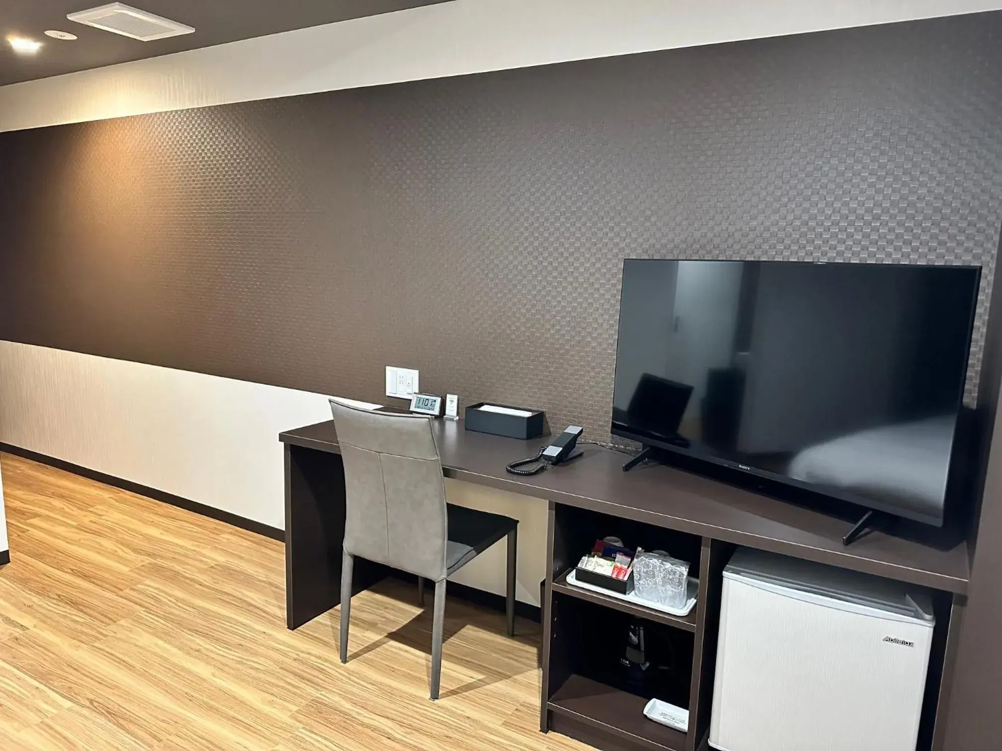 Photo of the whole room in リフテル大阪空港前 -伊丹空港から徒歩7分 セルフチェックイン- Photo of the whole room in リフテル大阪空港前 -伊丹空港から徒歩7分 セルフチェックイン-