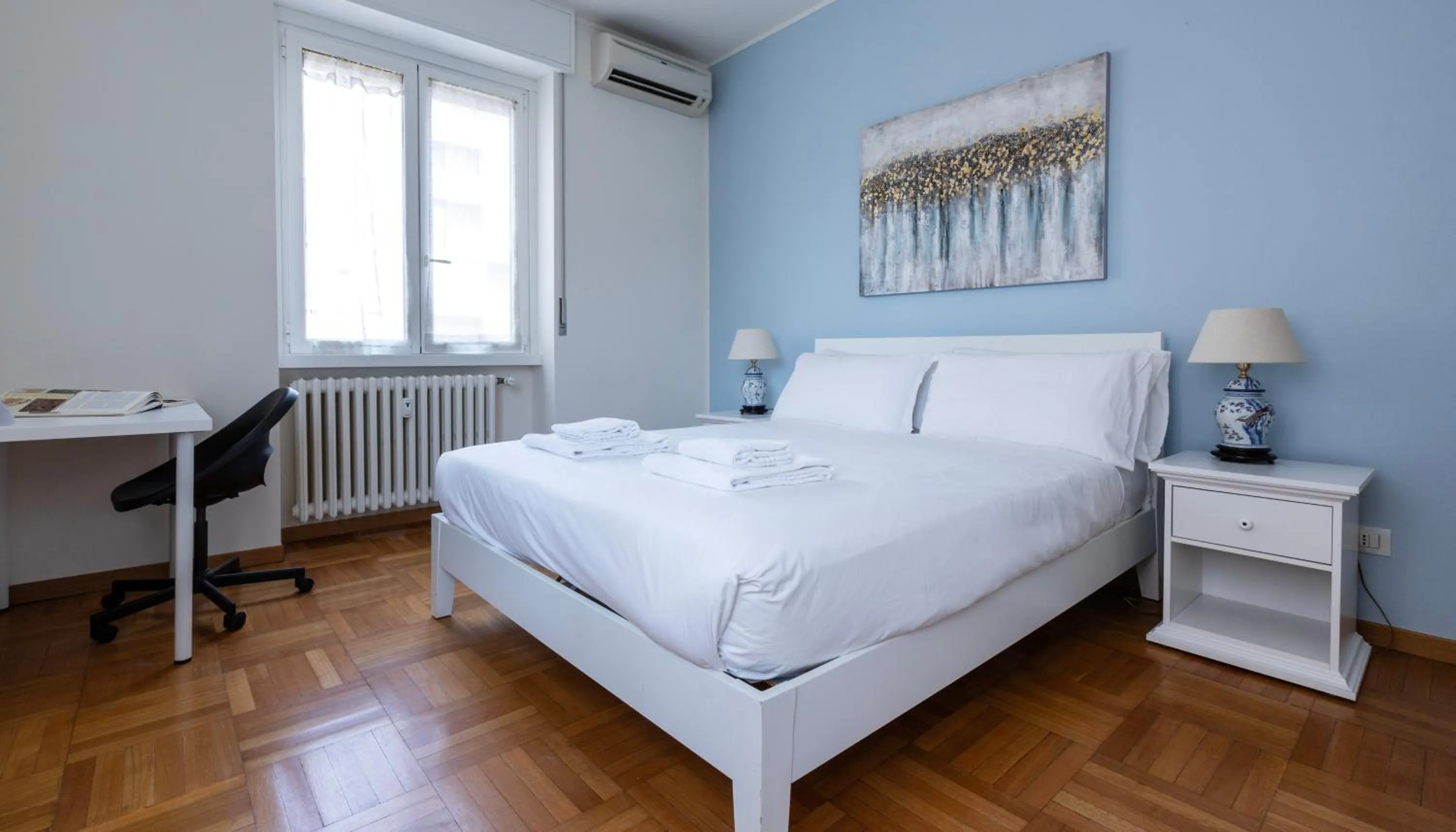 Bedroom, Bed in Italianway Easy - Bonnet 5