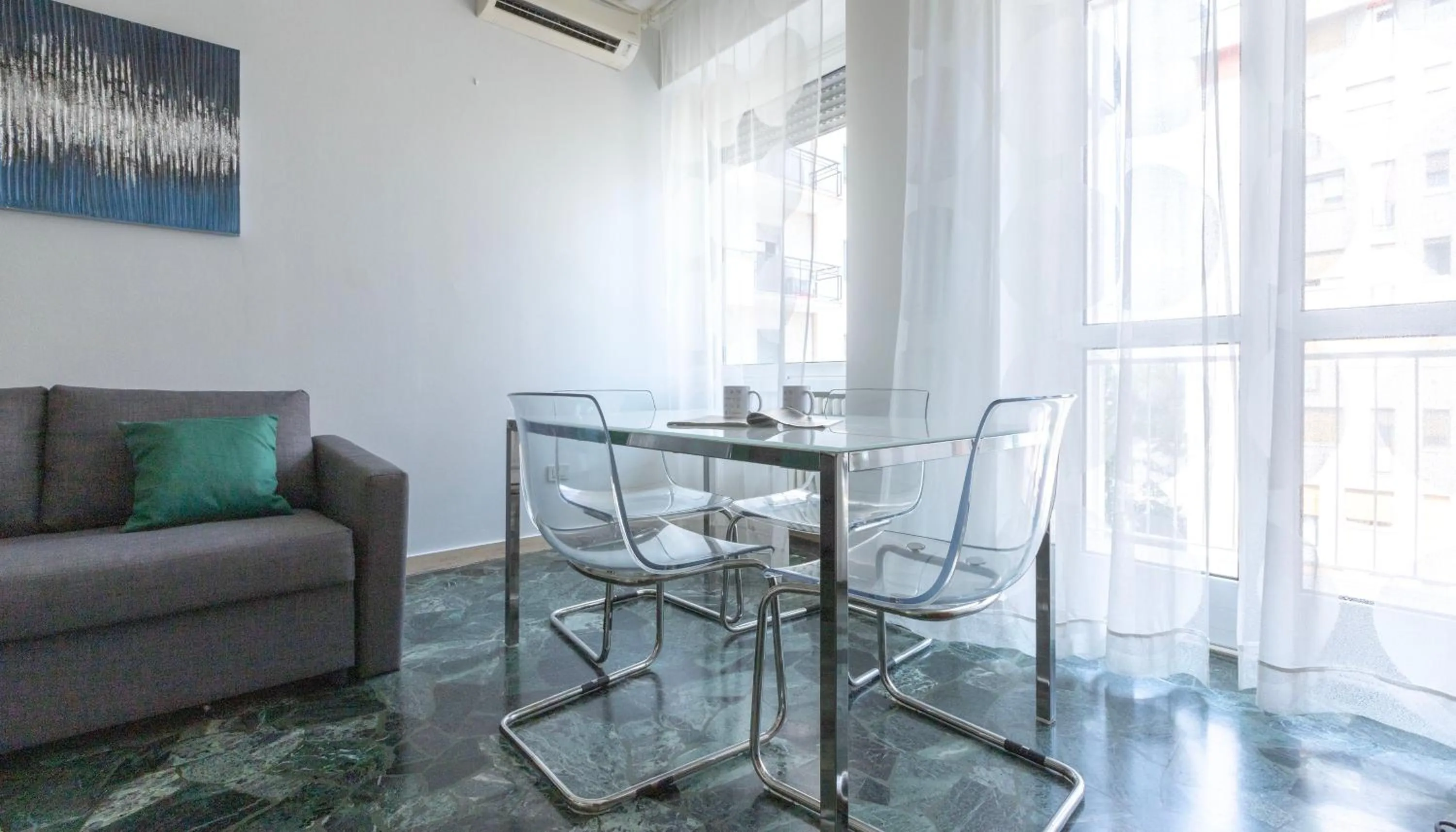 Dining area in Italianway Easy - Bonnet 5