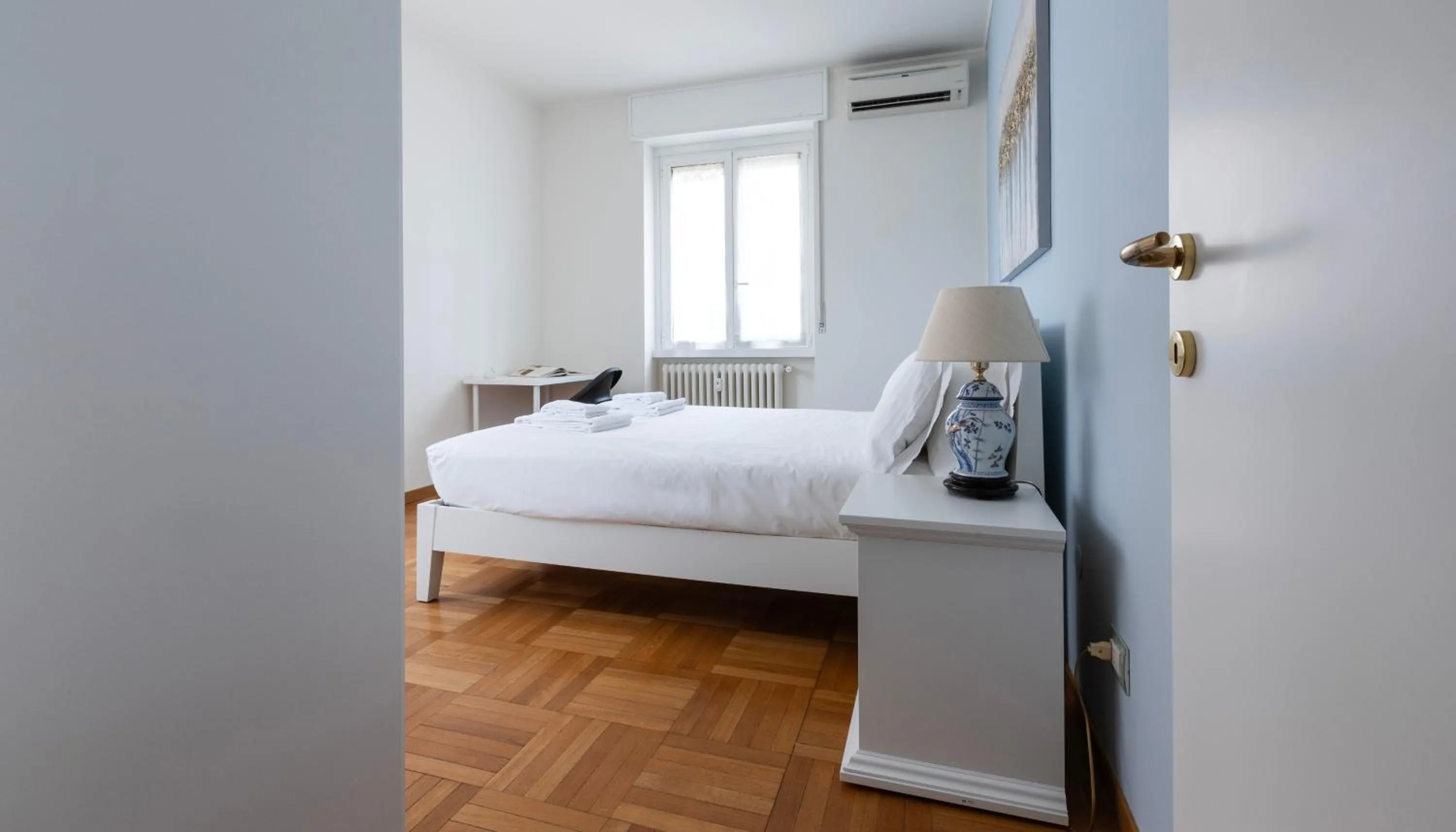 Bedroom, Bed in Italianway Easy - Bonnet 5