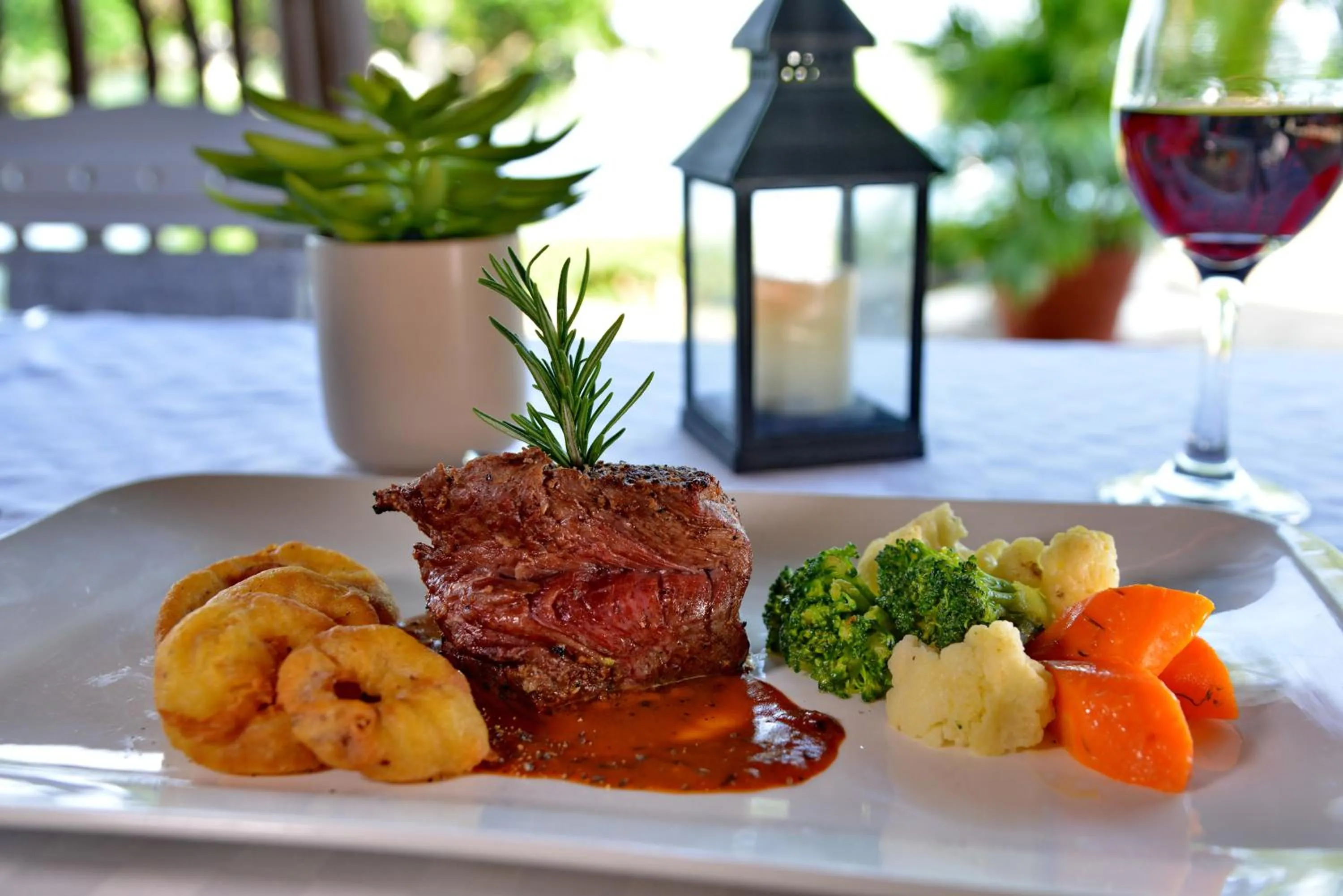 Dinner in Mnarani Beach Club