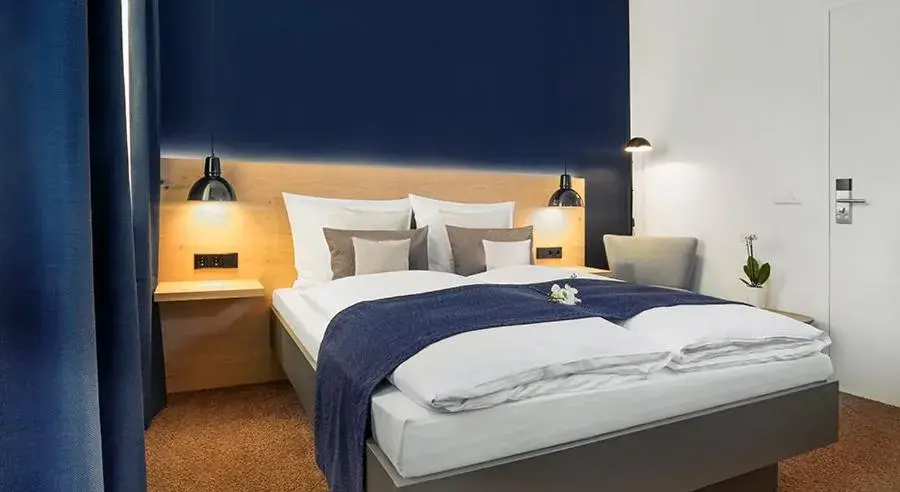 Small Double Room in Bischoffs Hotel Small Double Room in Bischoffs Hotel