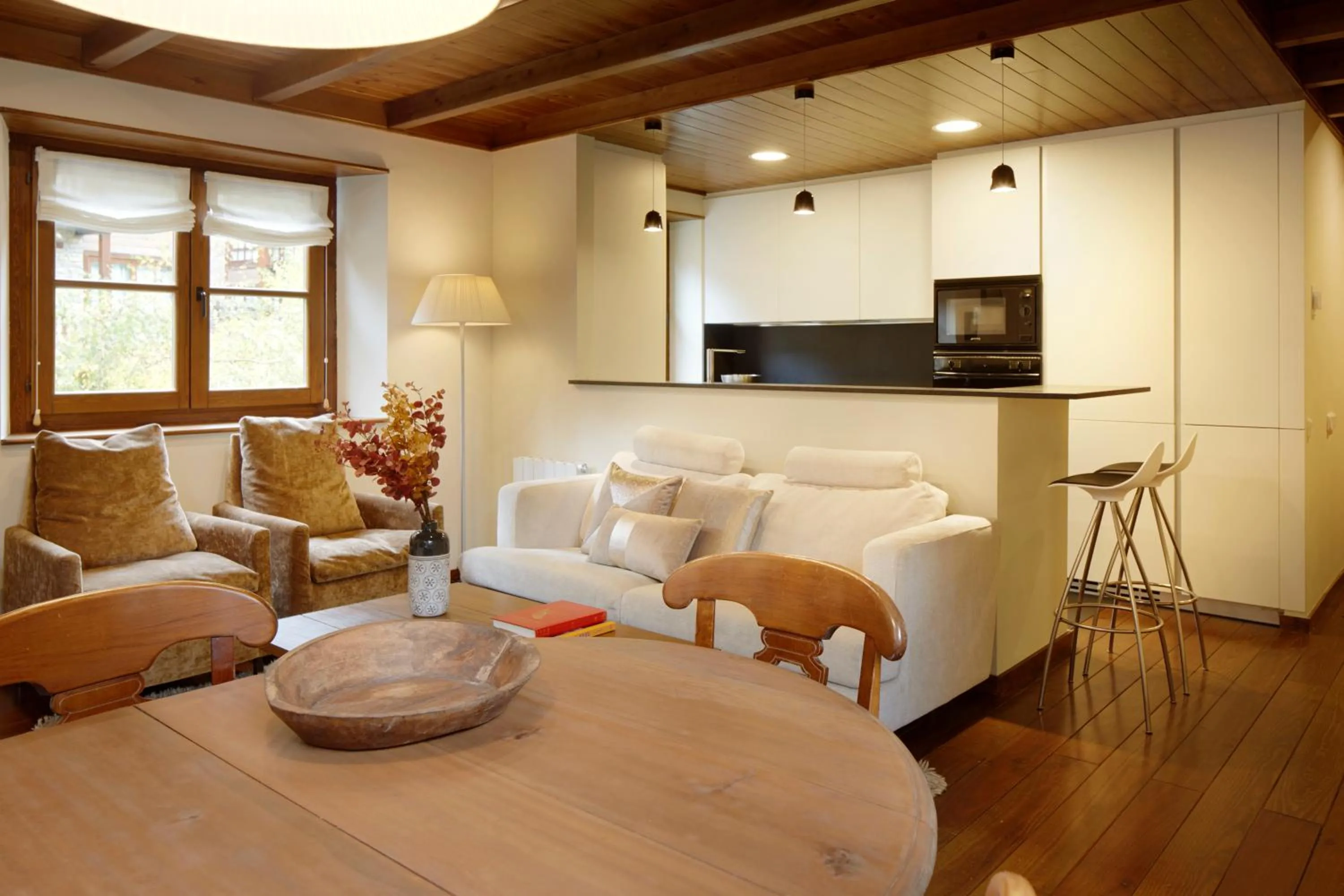 Dining area in Val de Ruda Luxe 6 by FeelFree Rentals