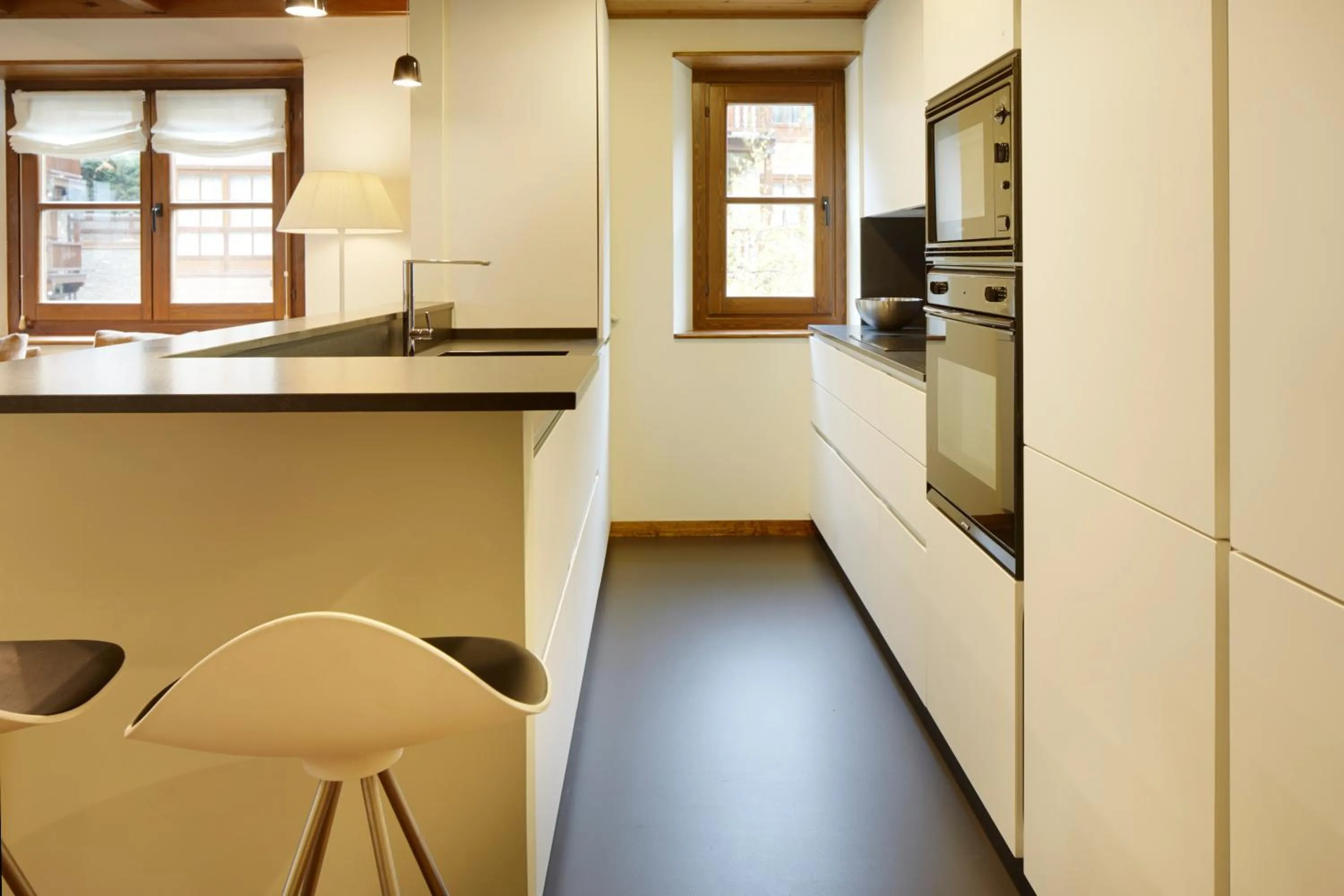 Kitchen or kitchenette in Val de Ruda Luxe 6 by FeelFree Rentals