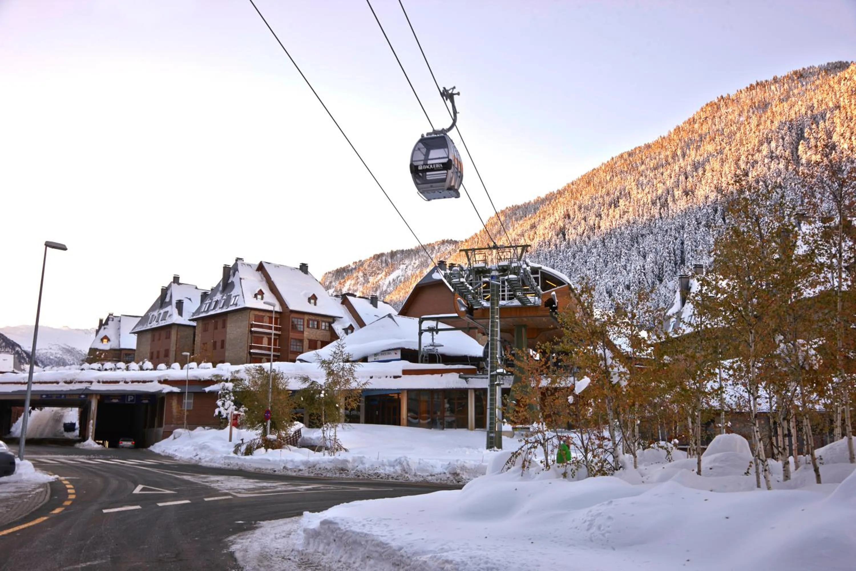 Skiing in Val de Ruda Luxe 6 by FeelFree Rentals