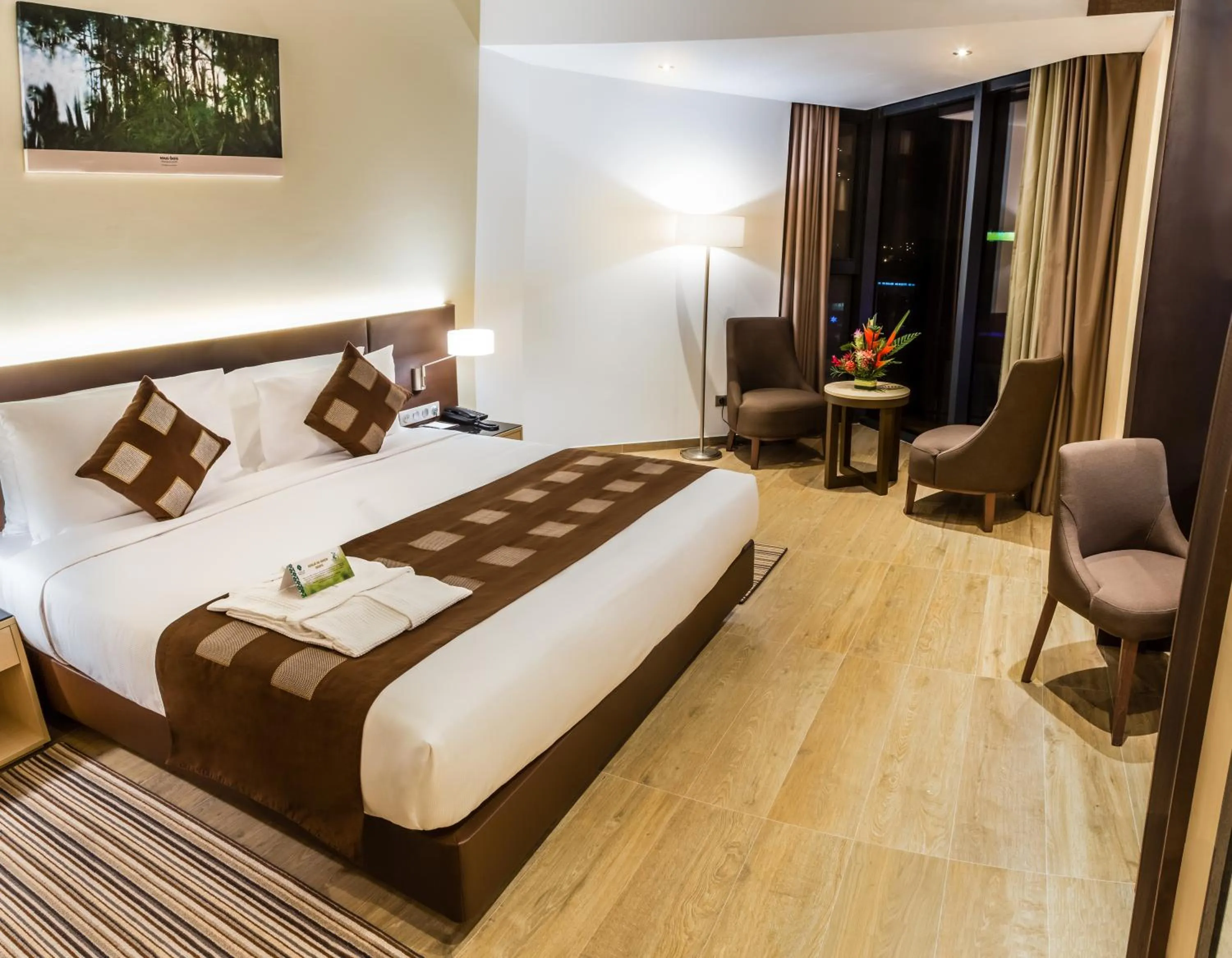 Photo of the whole room, Bed in Azalaï Hôtel Abidjan