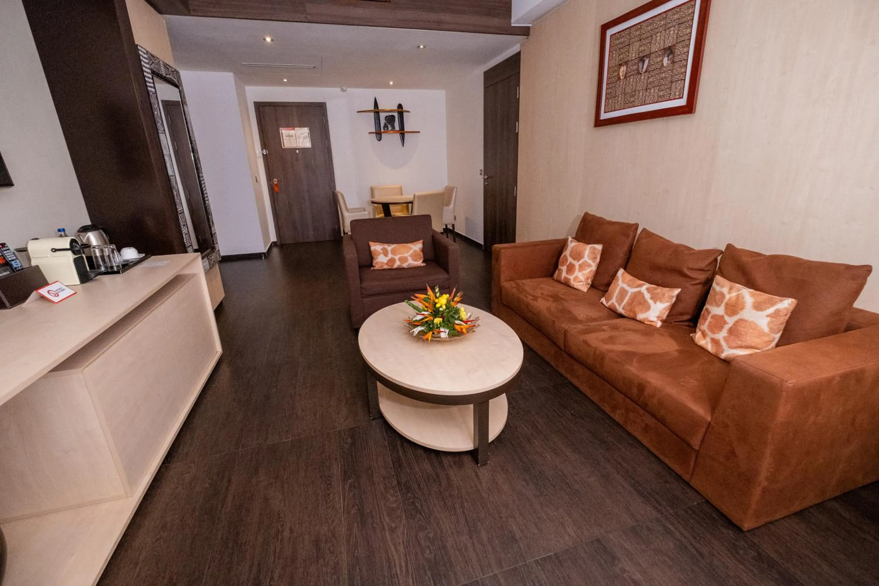 Living room in Azalaï Hôtel Abidjan
