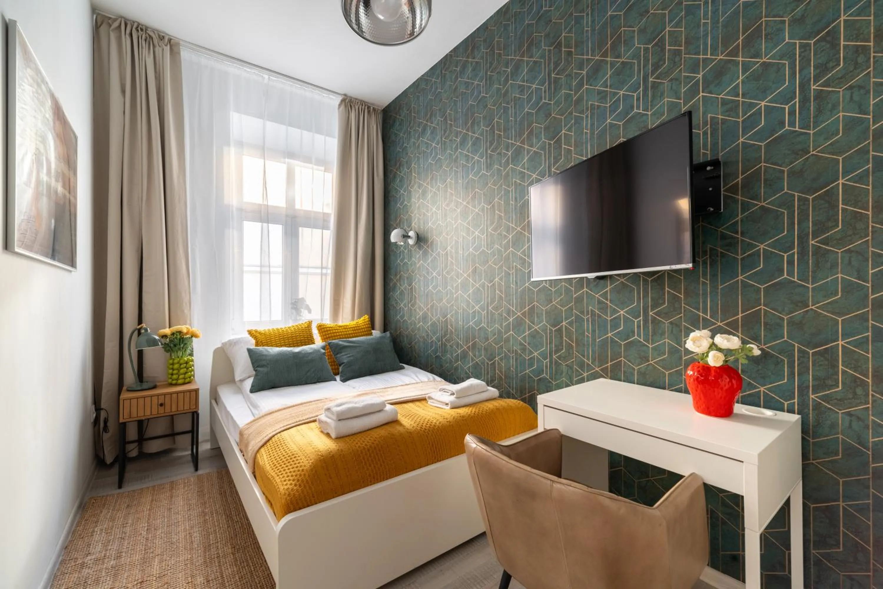 TV and multimedia, Bed in Horizon Apartments - Plac Nowy