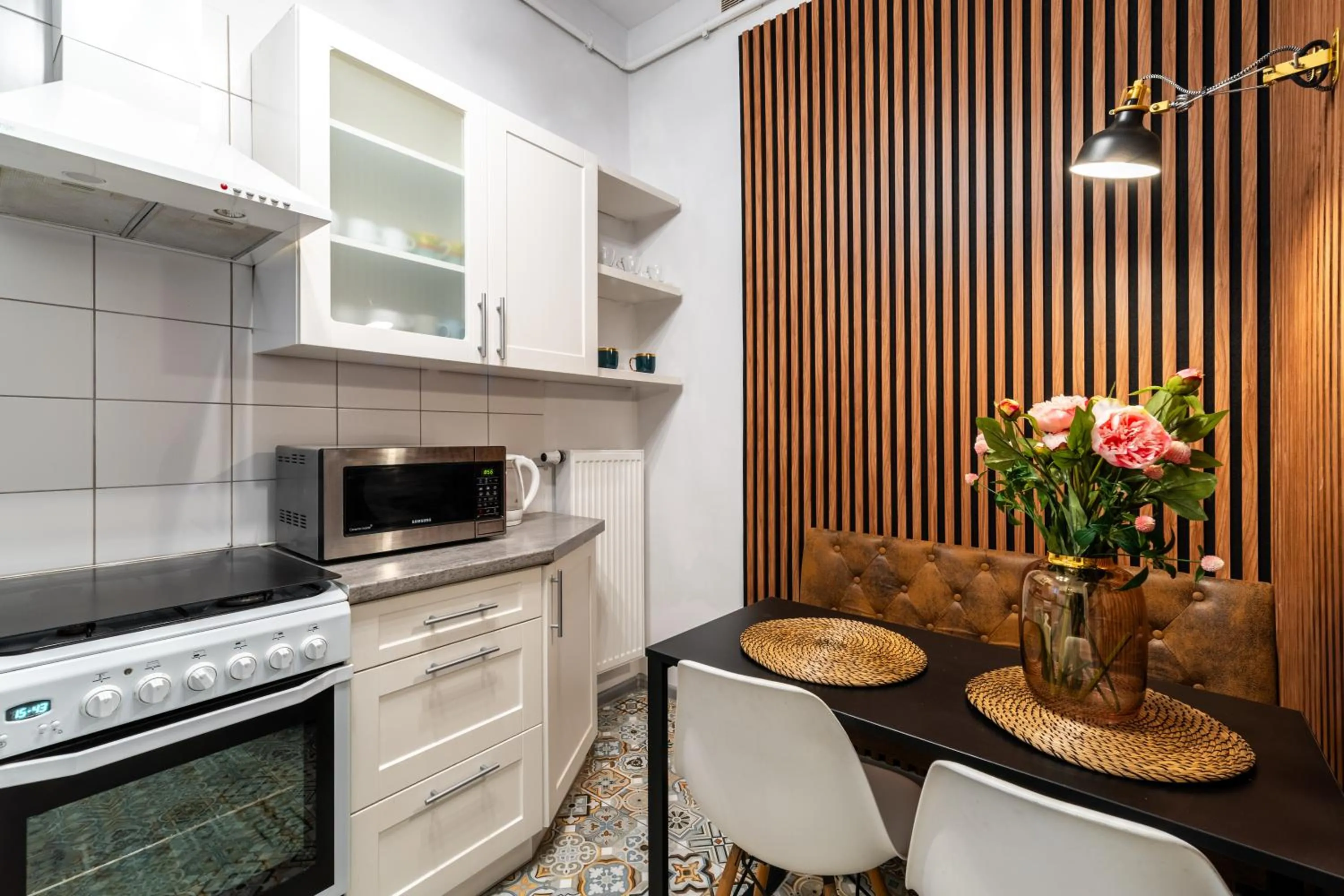 Dining area in Horizon Apartments - Plac Nowy