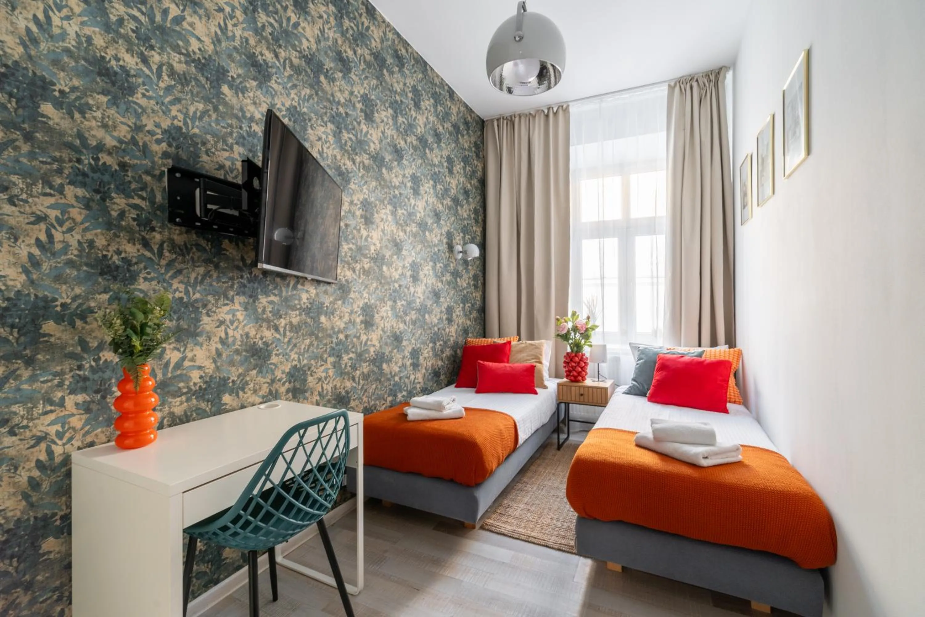 TV and multimedia, Bed in Horizon Apartments - Plac Nowy