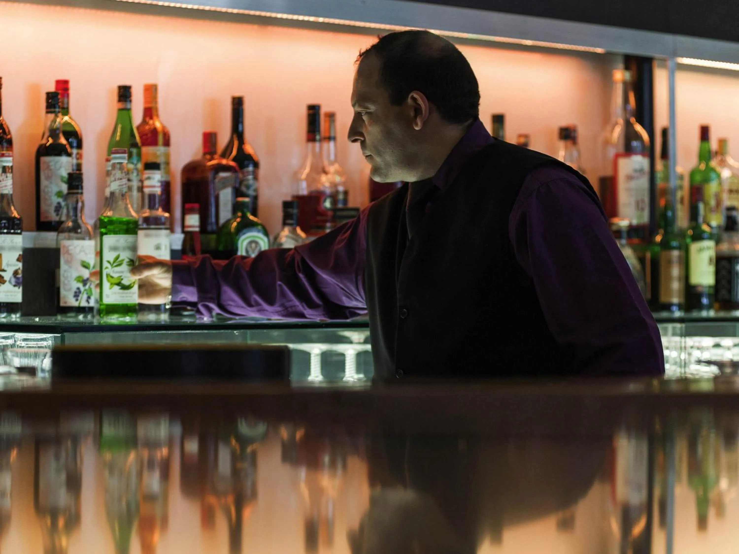 Lounge or bar in Novotel Leuven Centrum