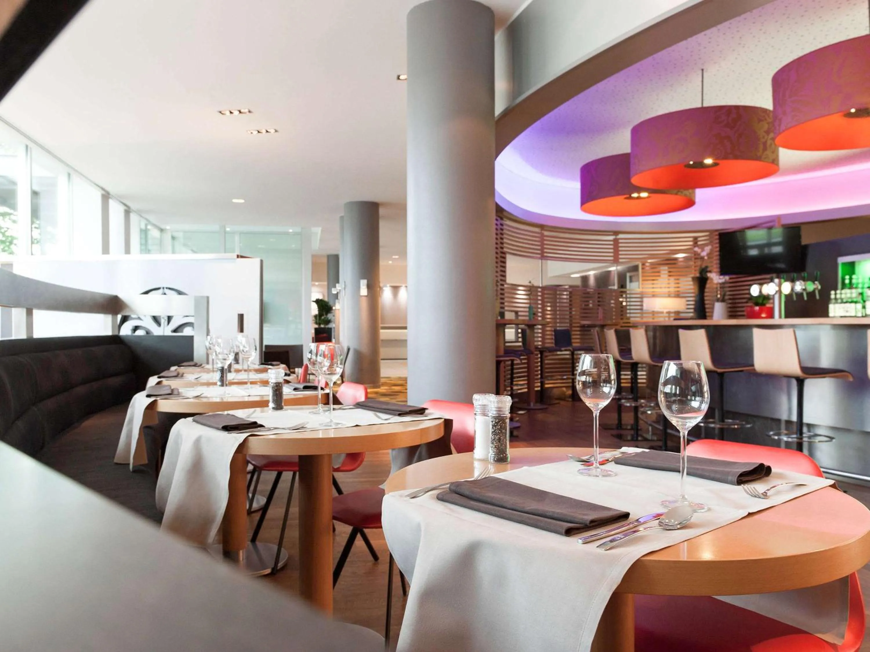 Restaurant/places to eat in Novotel Leuven Centrum