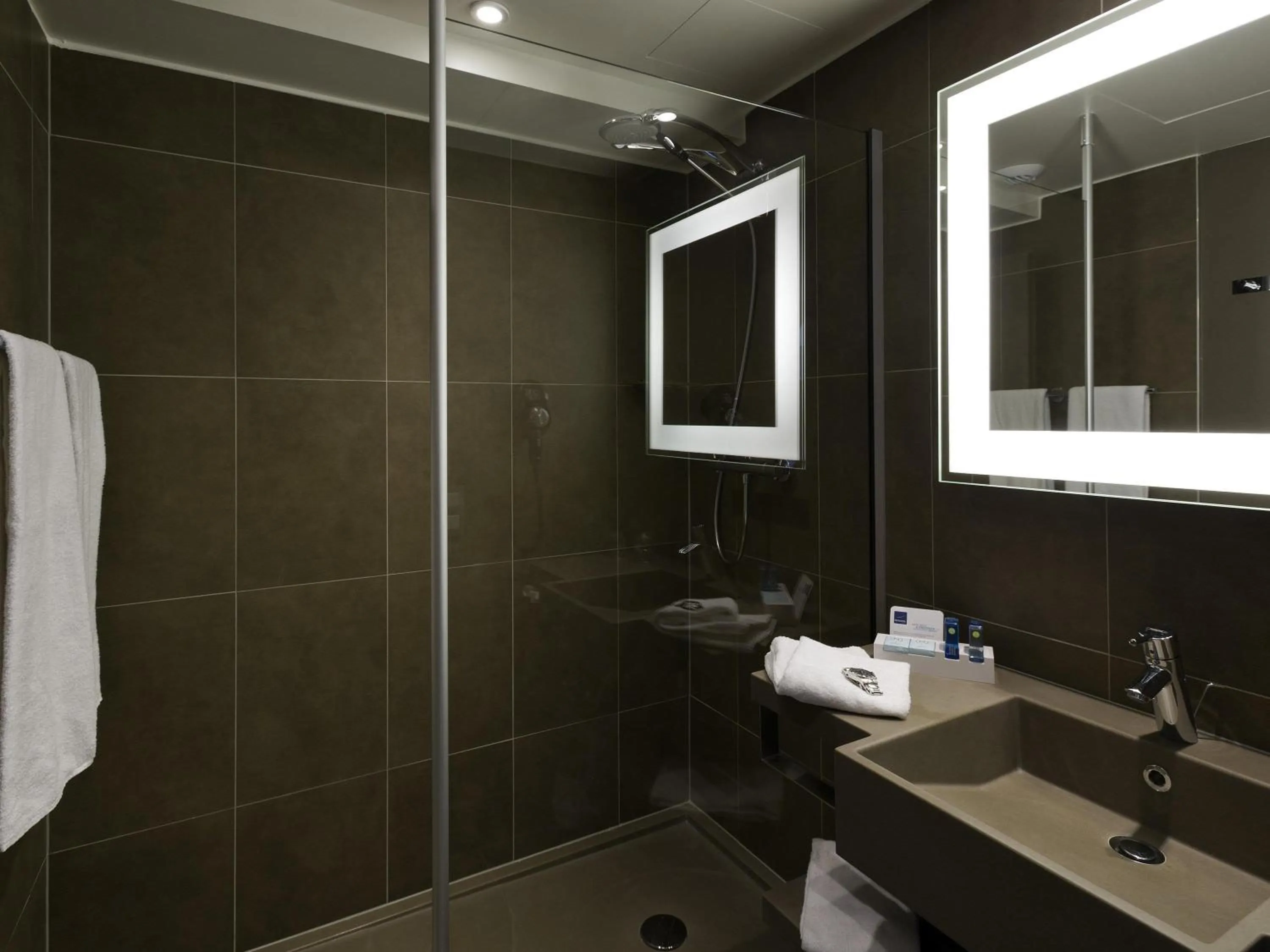 Bedroom in Novotel Leuven Centrum