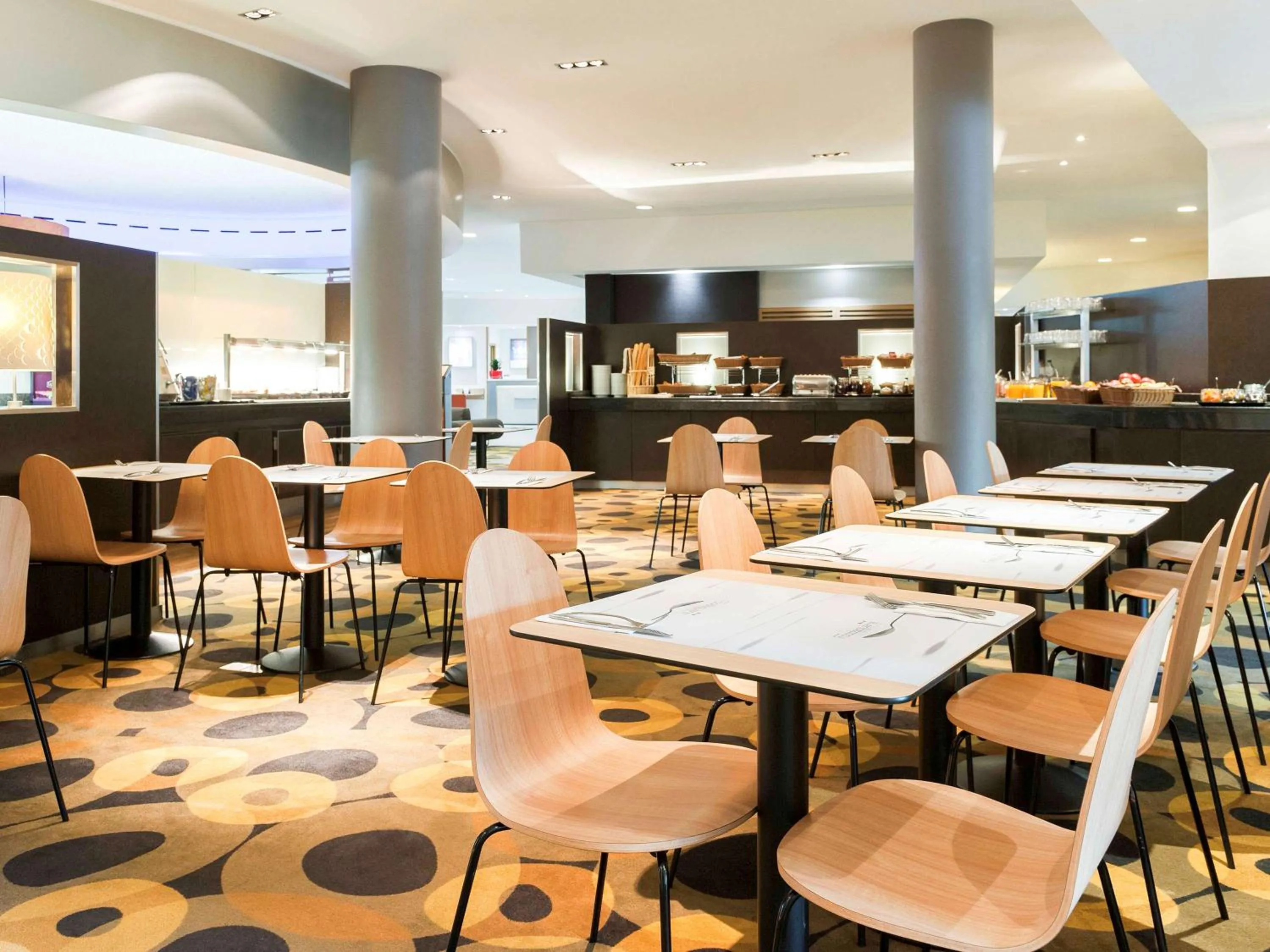 Restaurant/places to eat in Novotel Leuven Centrum