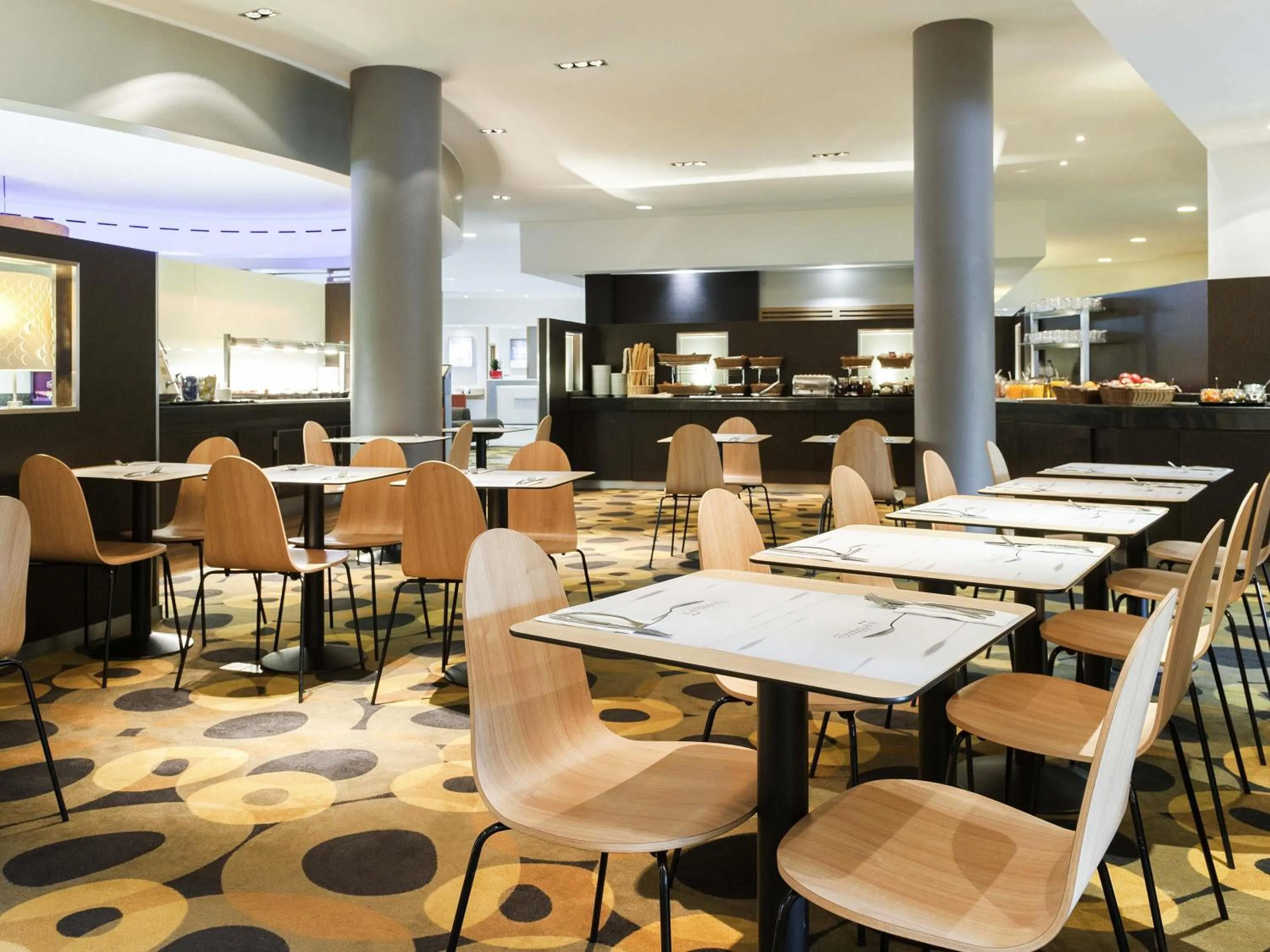 Restaurant/places to eat in Novotel Leuven Centrum