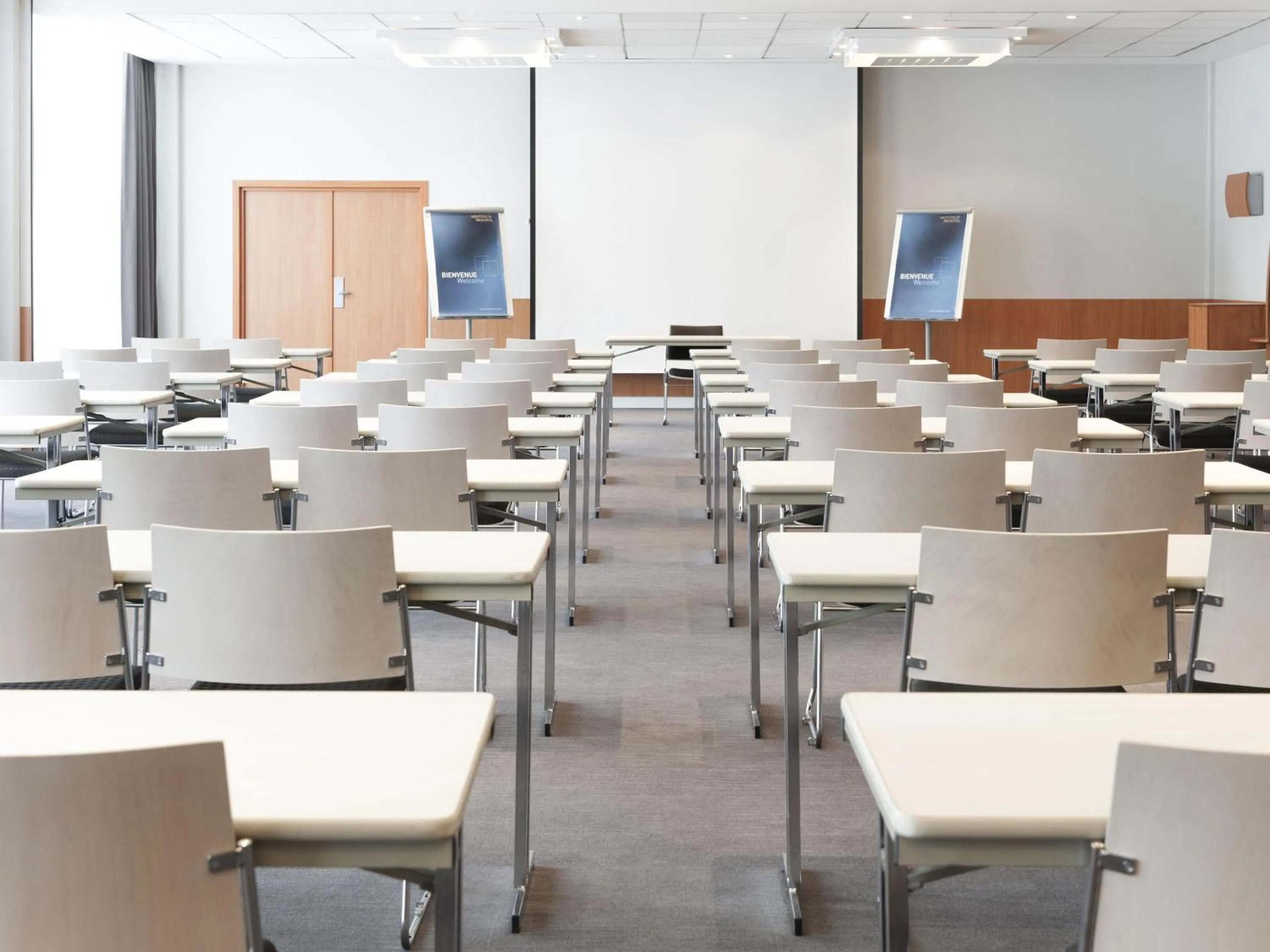 Meeting/conference room in Novotel Leuven Centrum
