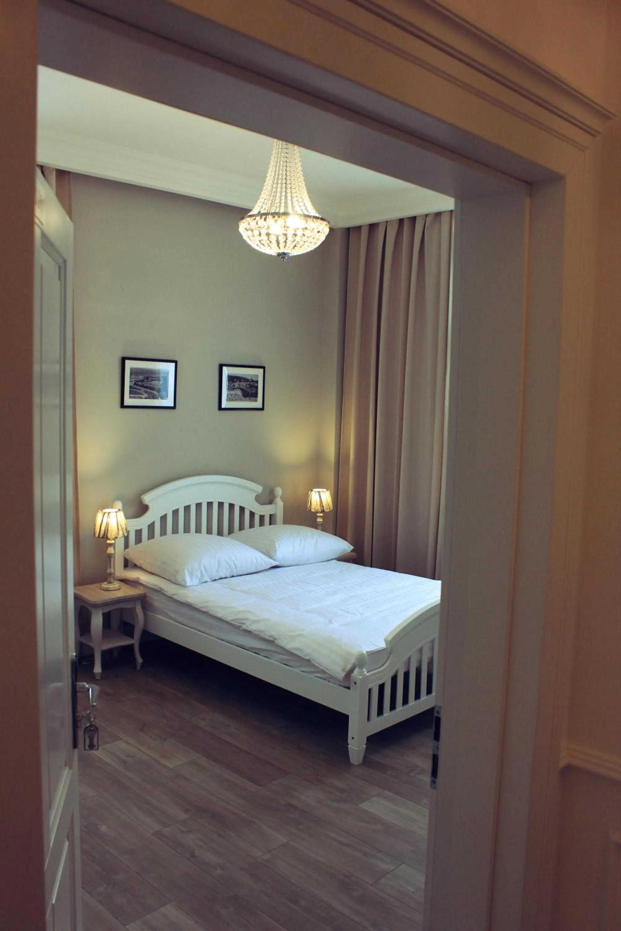 Photo of the whole room, Bed in Dwie Wieże