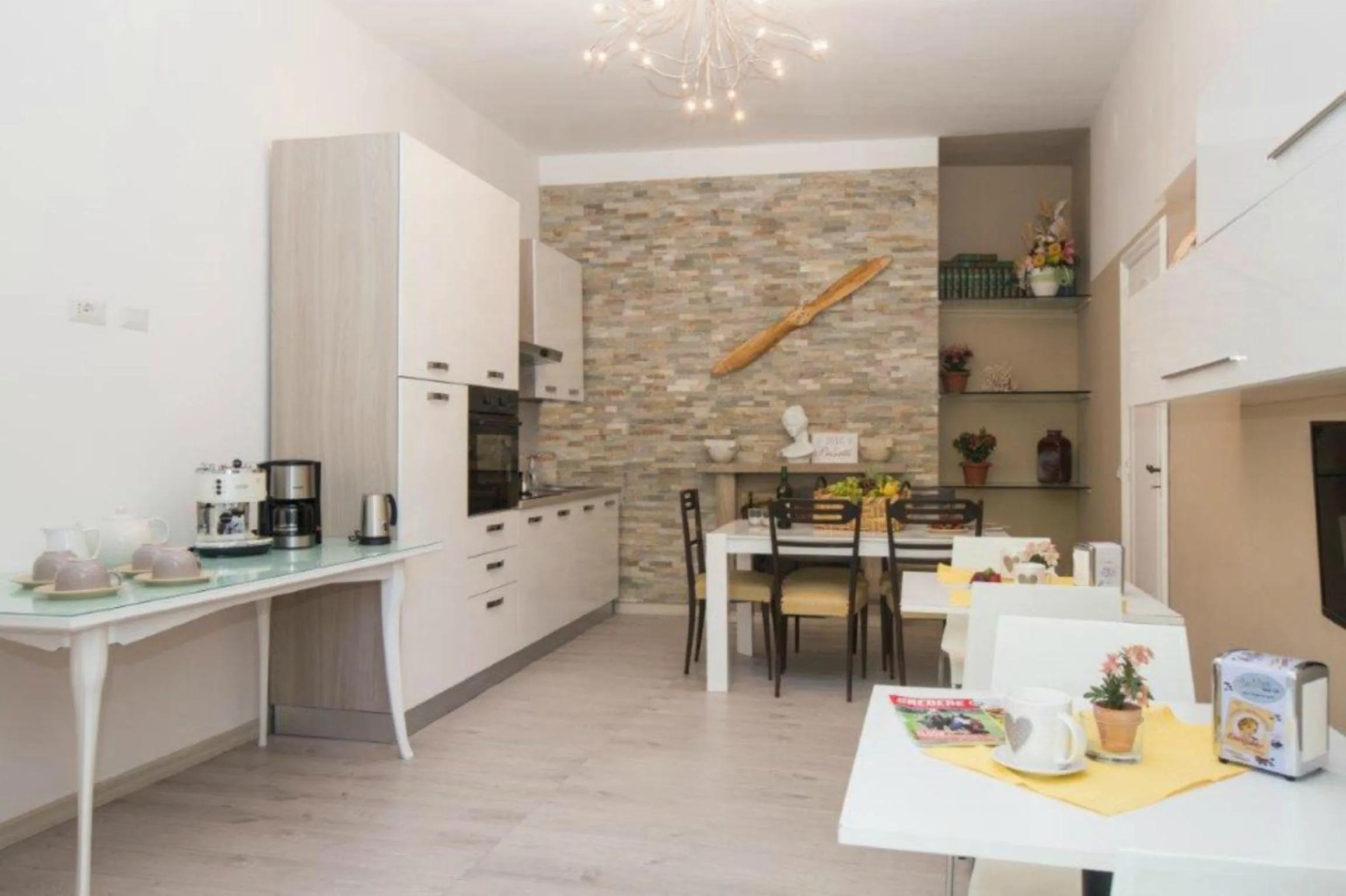 Communal lounge/ TV room in Affittacamere Cecco Rooms