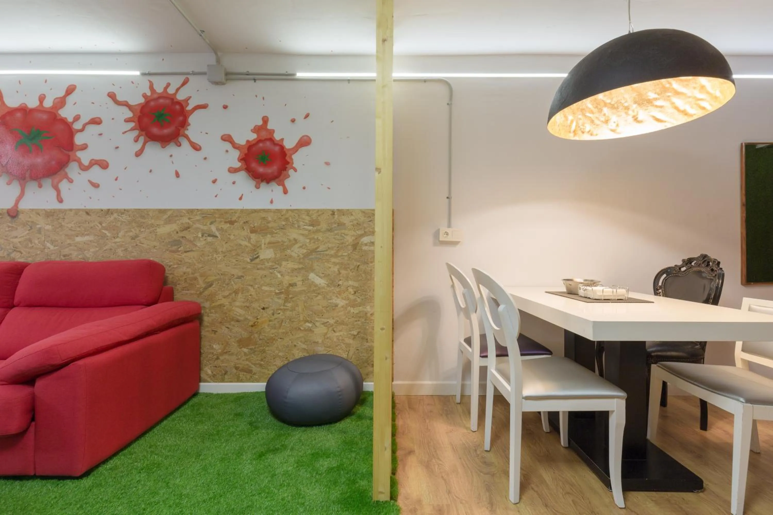 Tomate Rooms