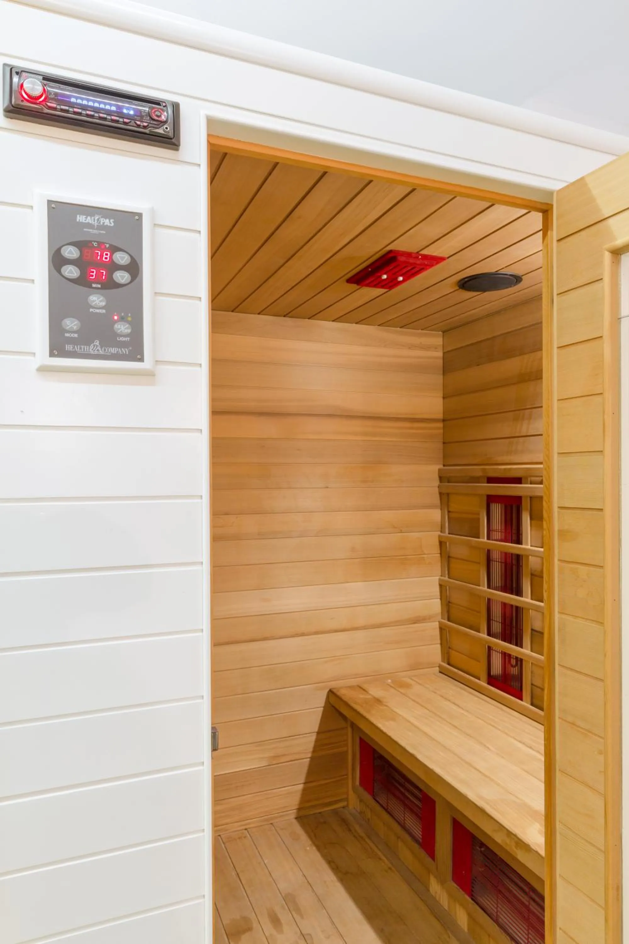 Tomate Rooms