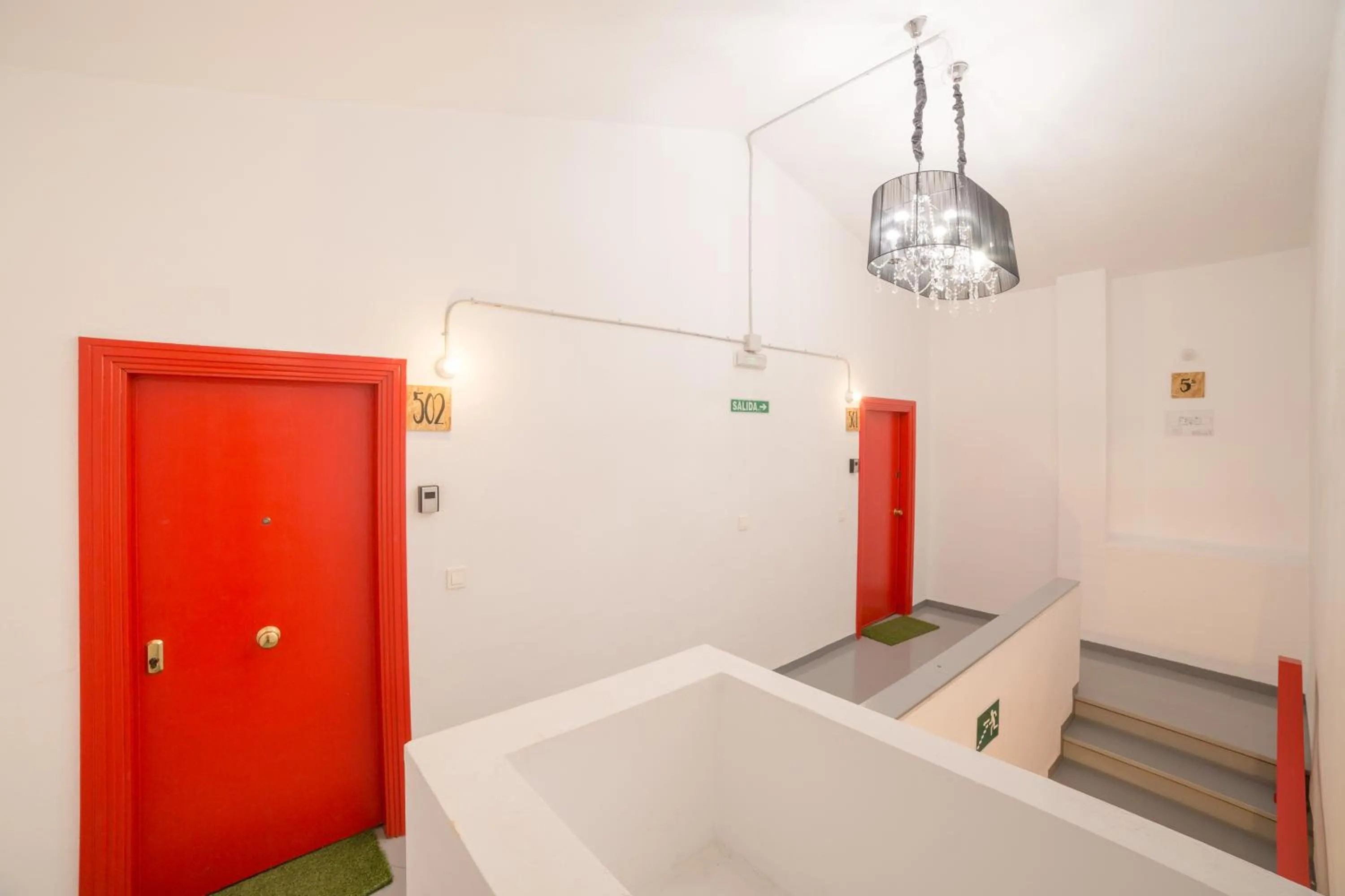 Decorative detail in Tomate Rooms