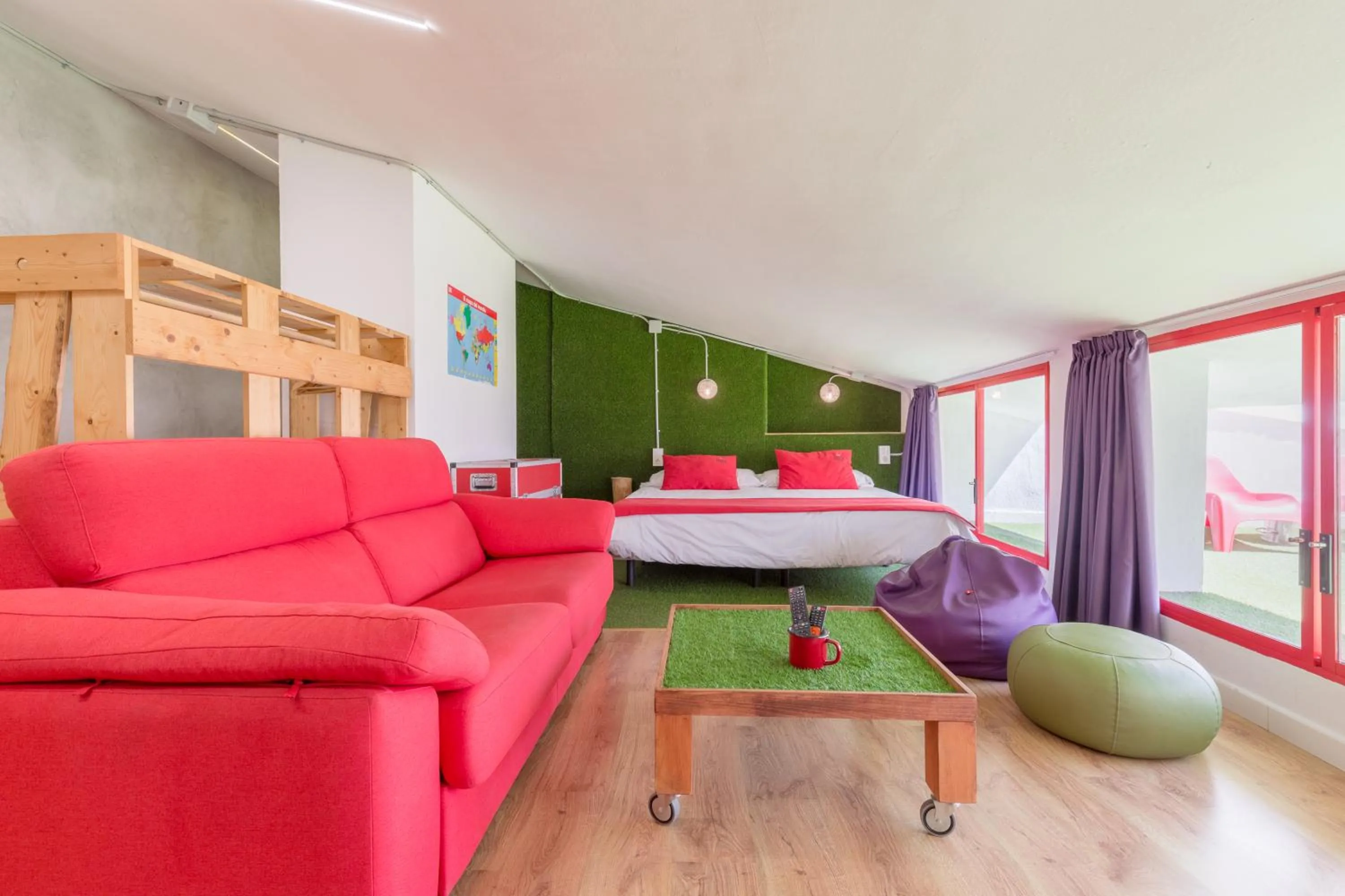 Living room in Tomate Rooms