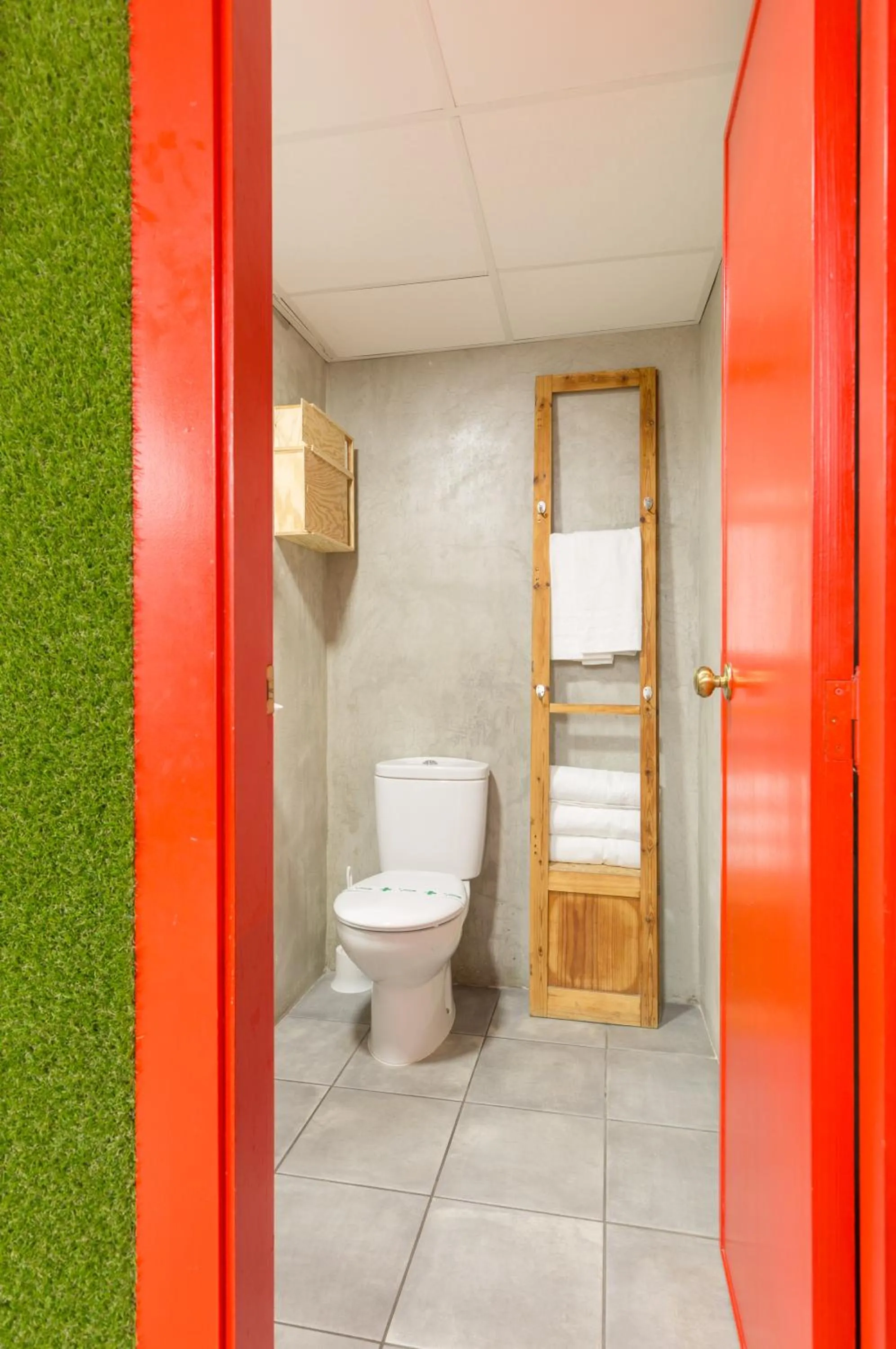 Tomate Rooms