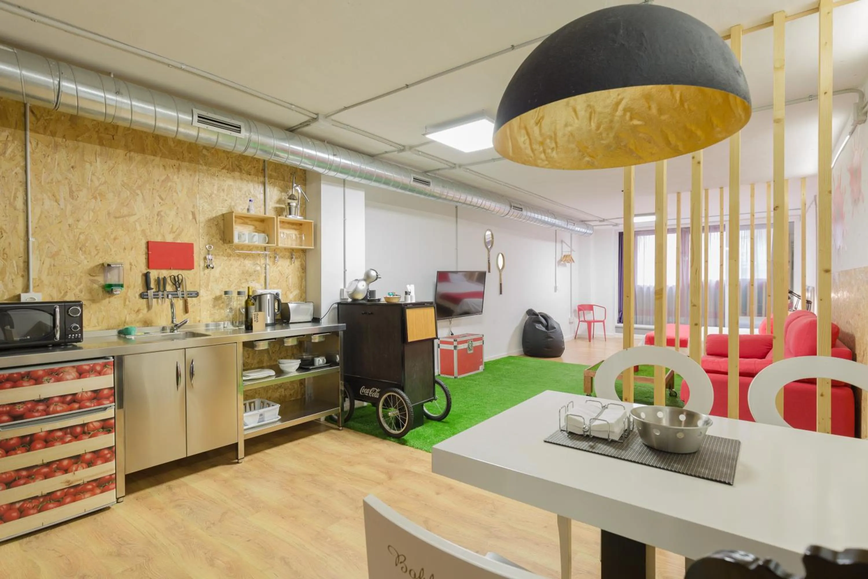 Tomate Rooms