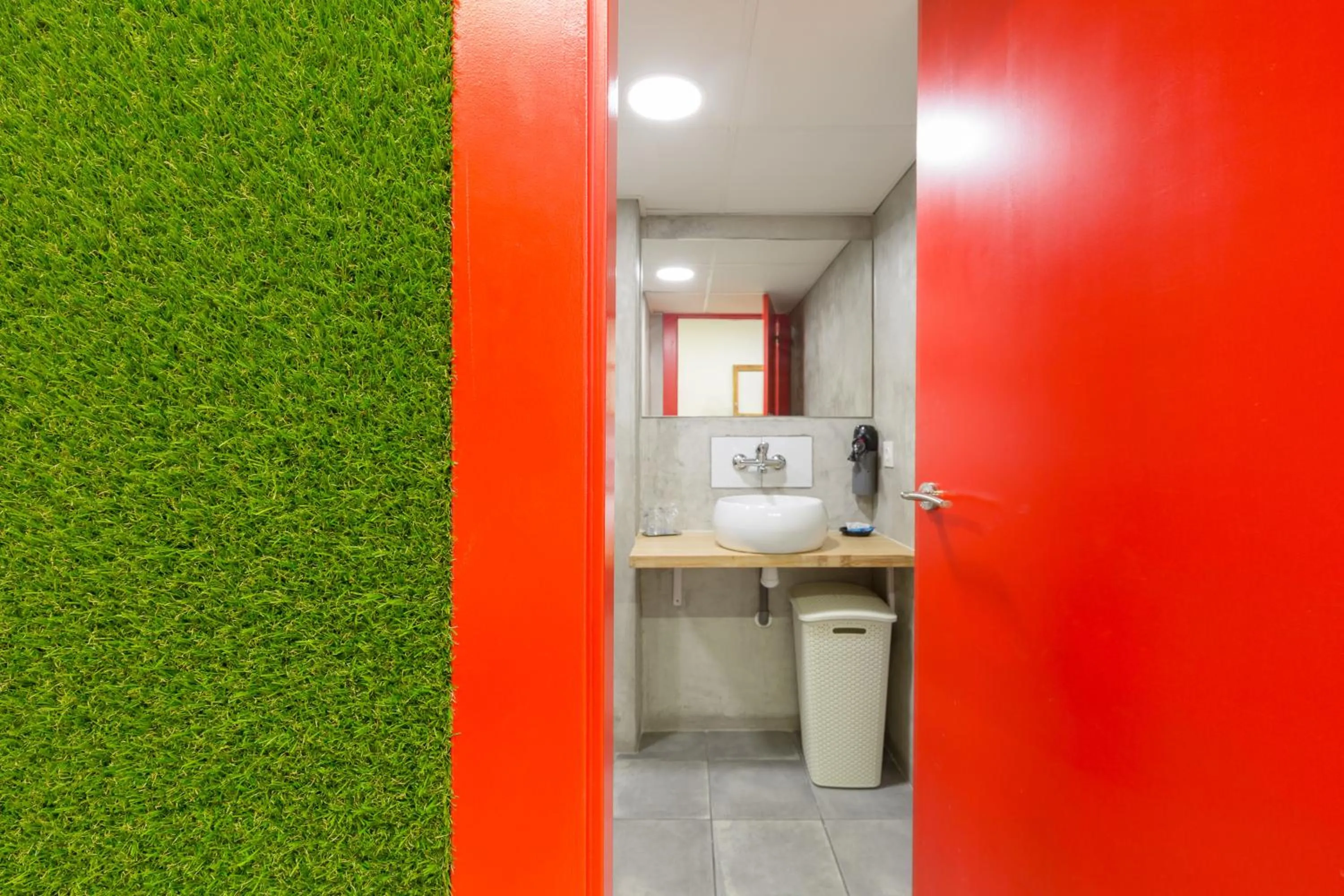 Tomate Rooms