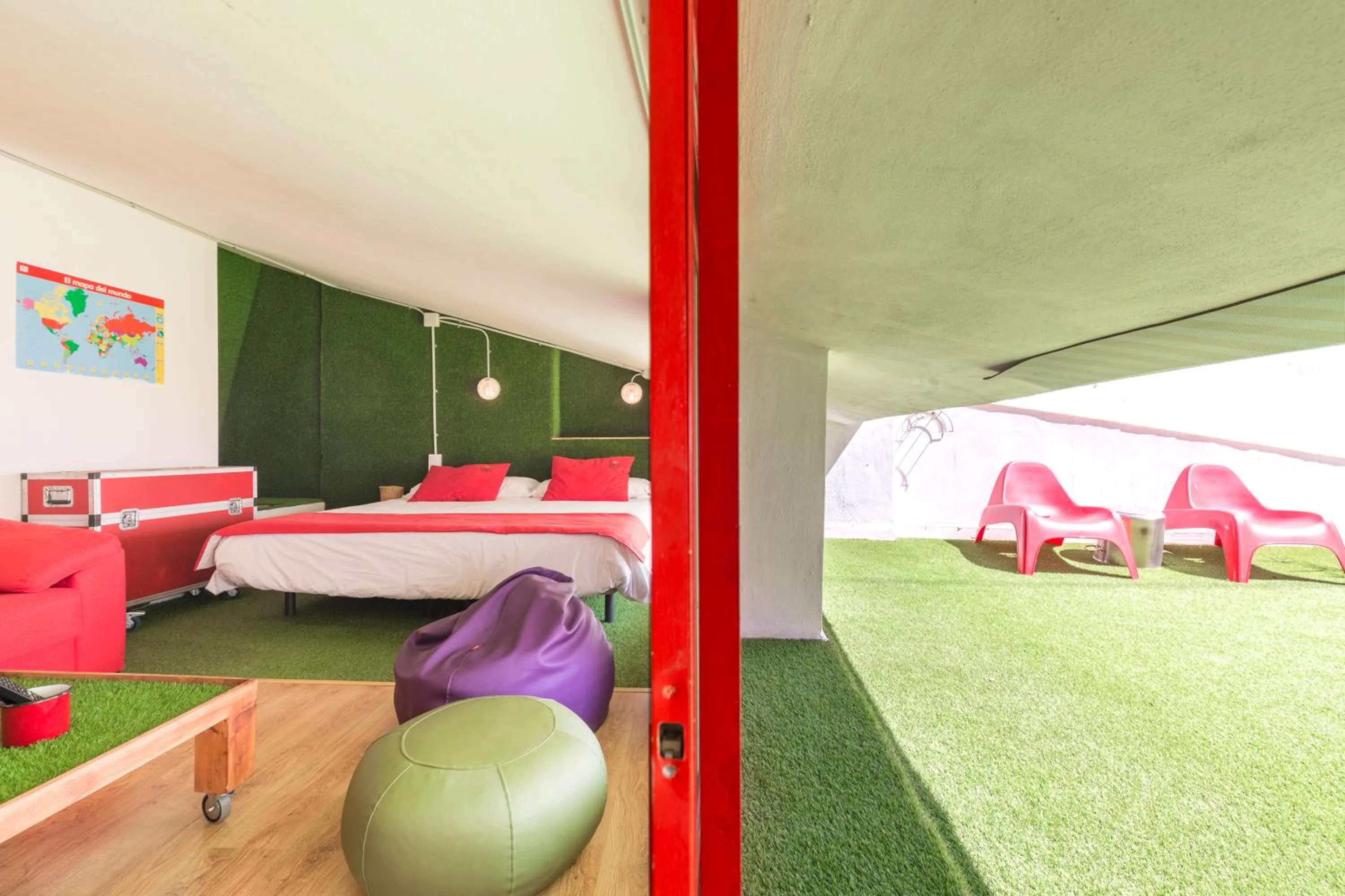 Balcony/Terrace, Bed in Tomate Rooms
