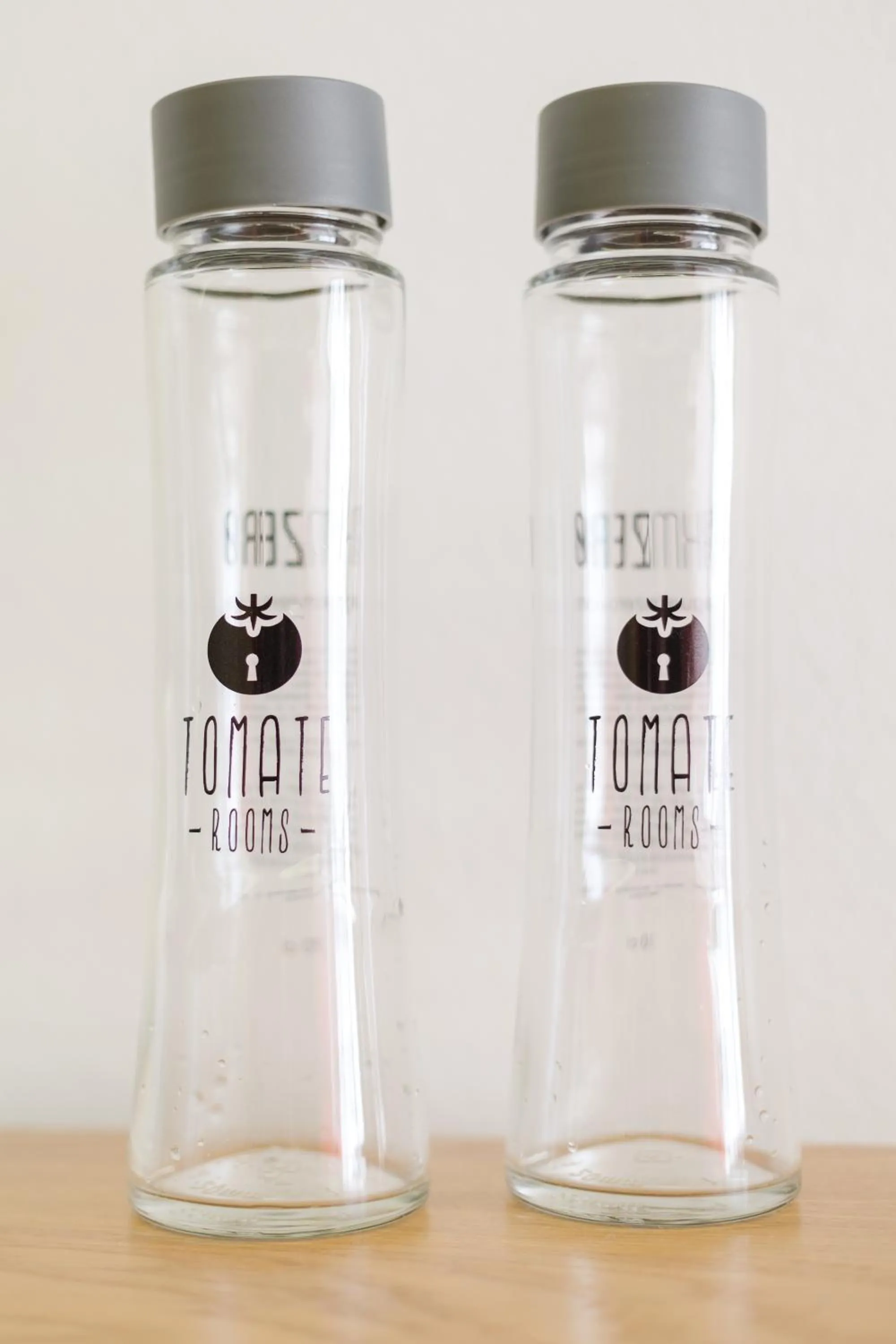 Drinks in Tomate Rooms