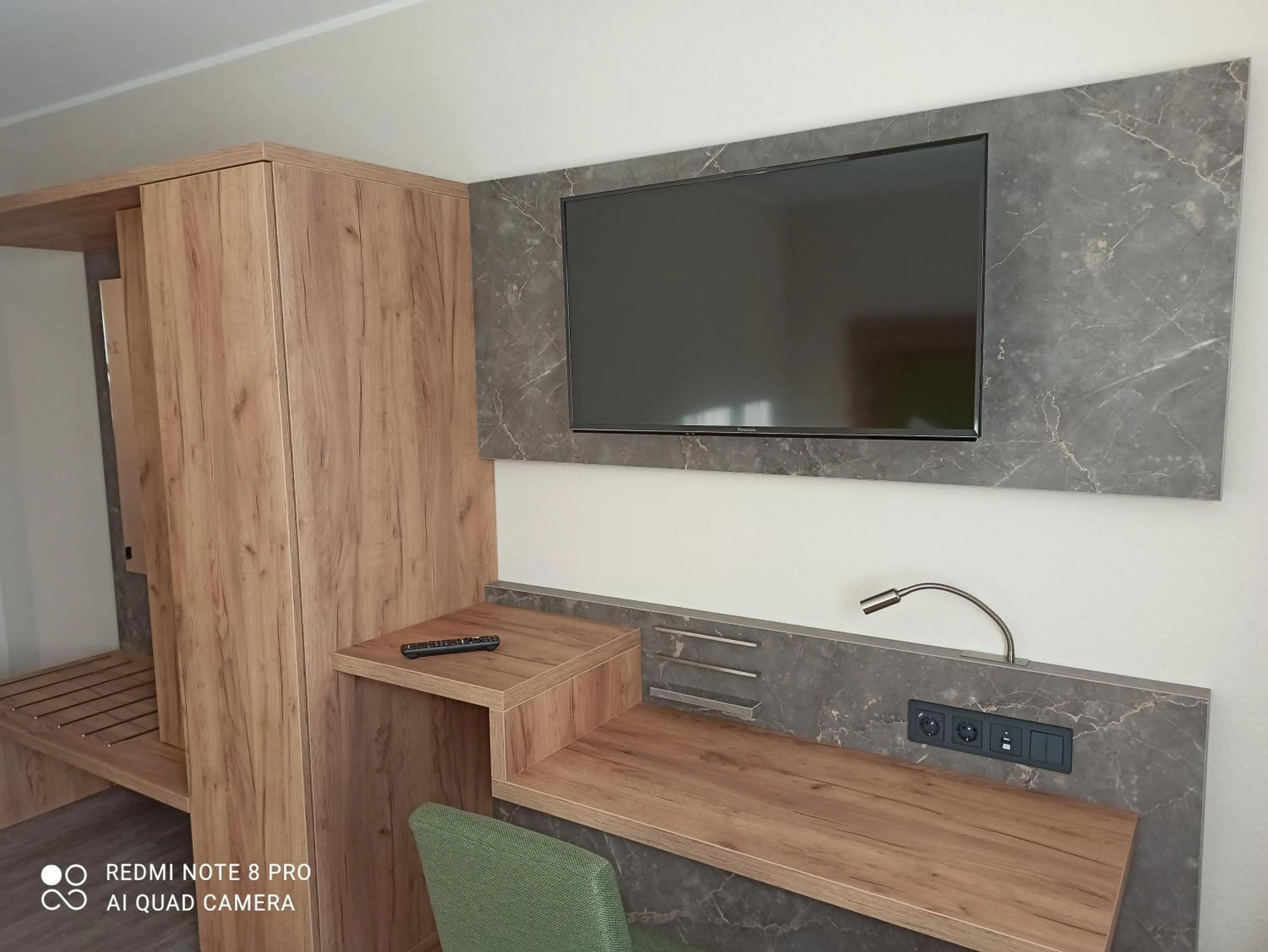 TV and multimedia in Landgasthaus Hotel Eggert