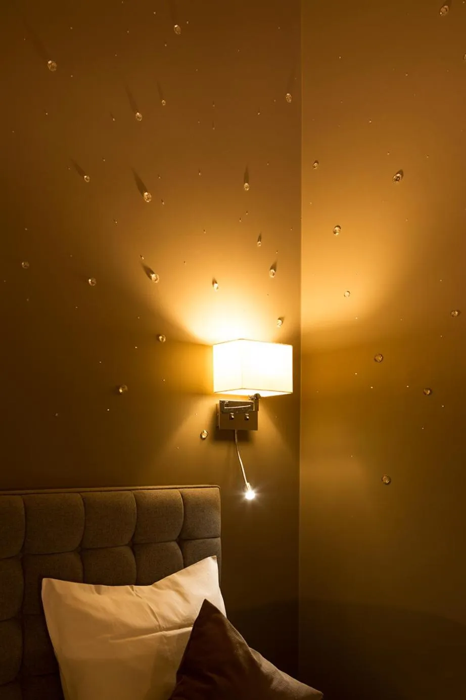 Bed in Hotel The Neufchatel