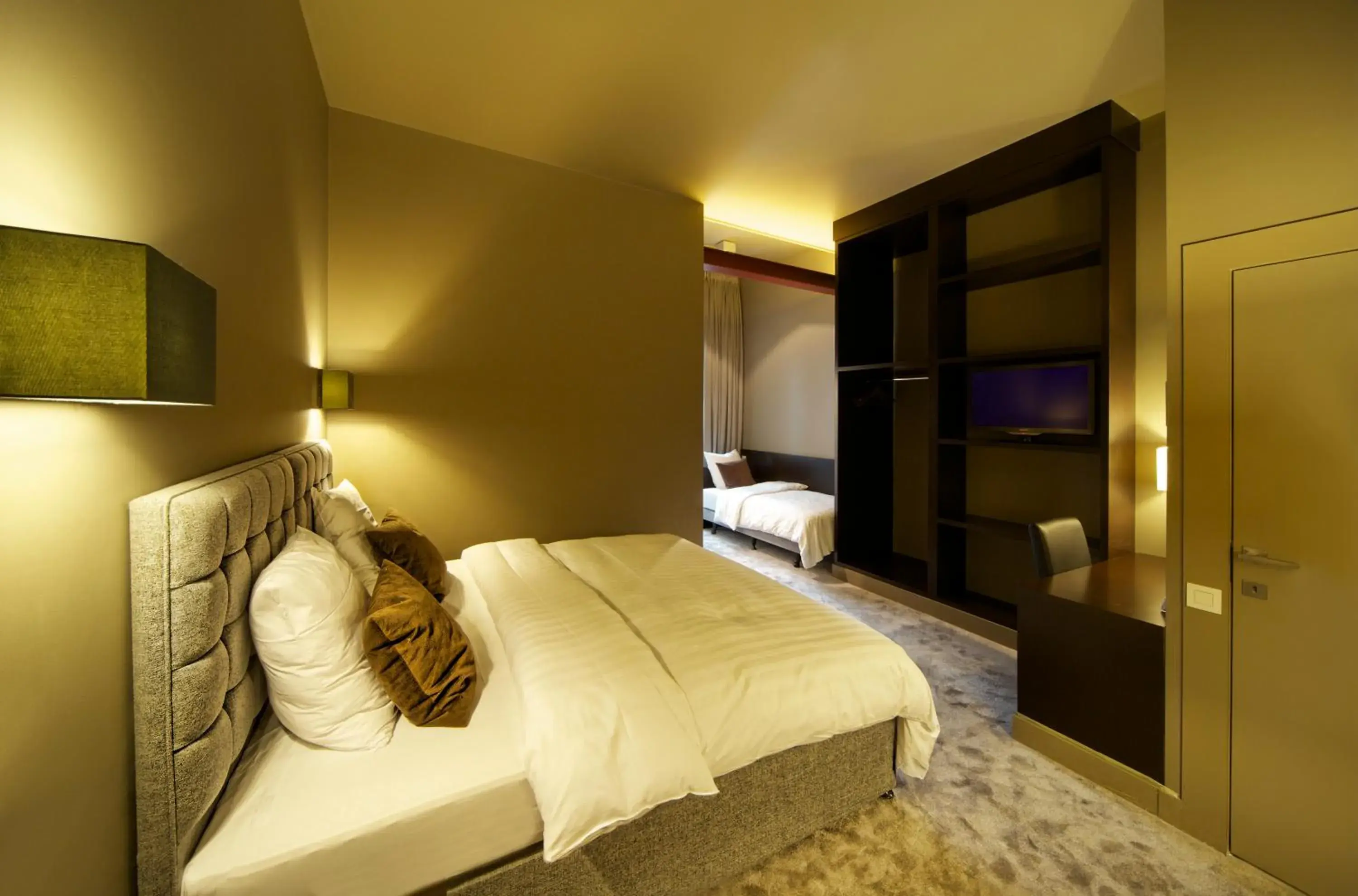 Bed in Hotel The Neufchatel Bed in Hotel The Neufchatel