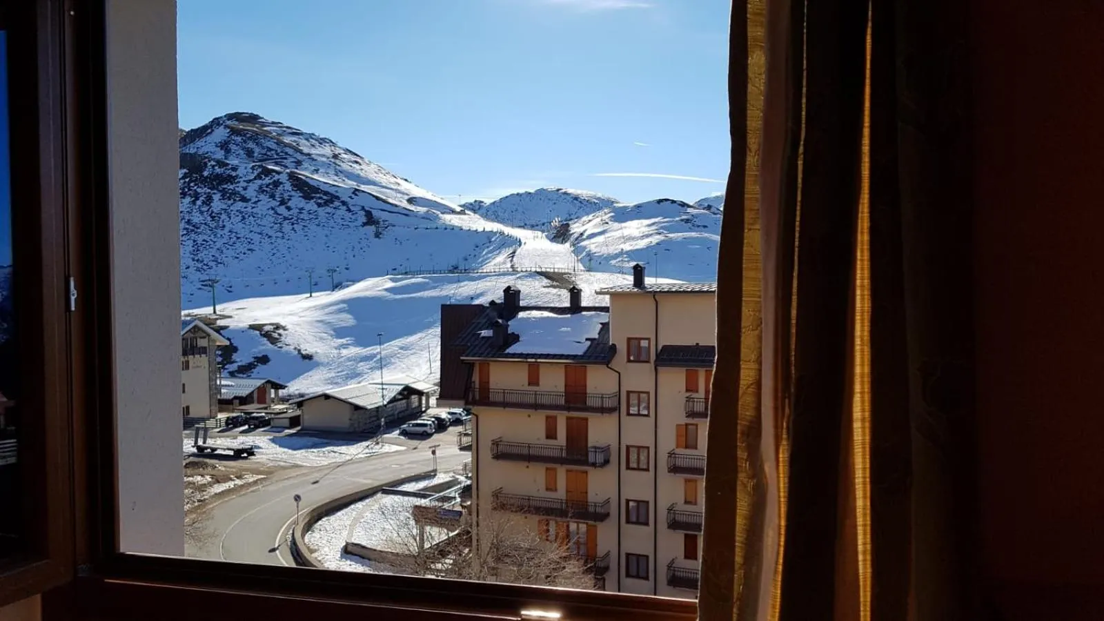 Winter in Hotel Galassia