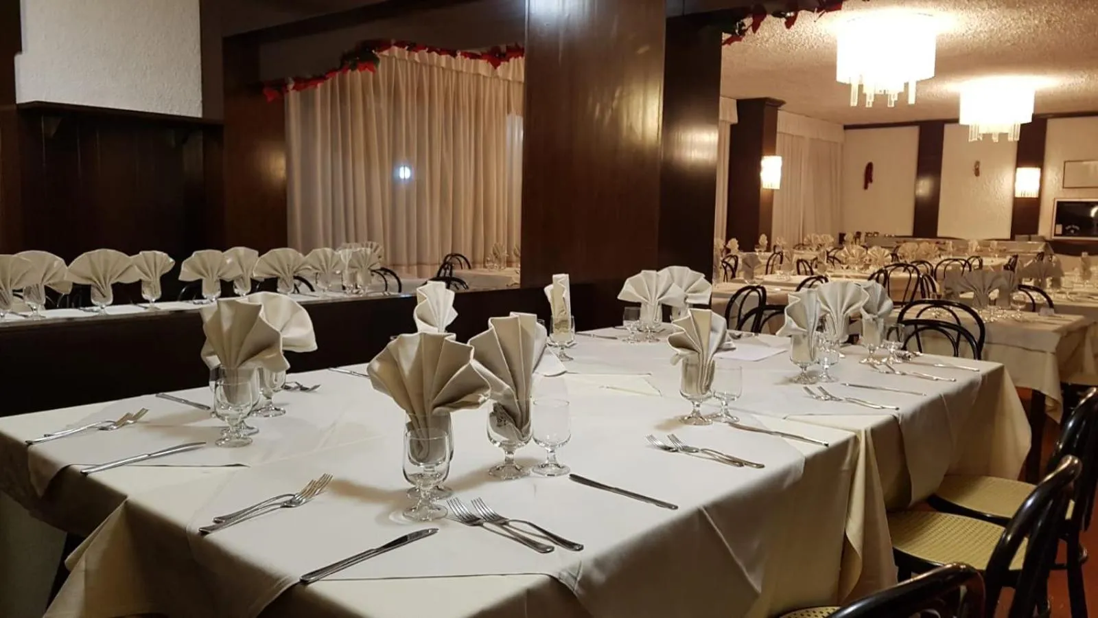 Restaurant/places to eat in Hotel Galassia