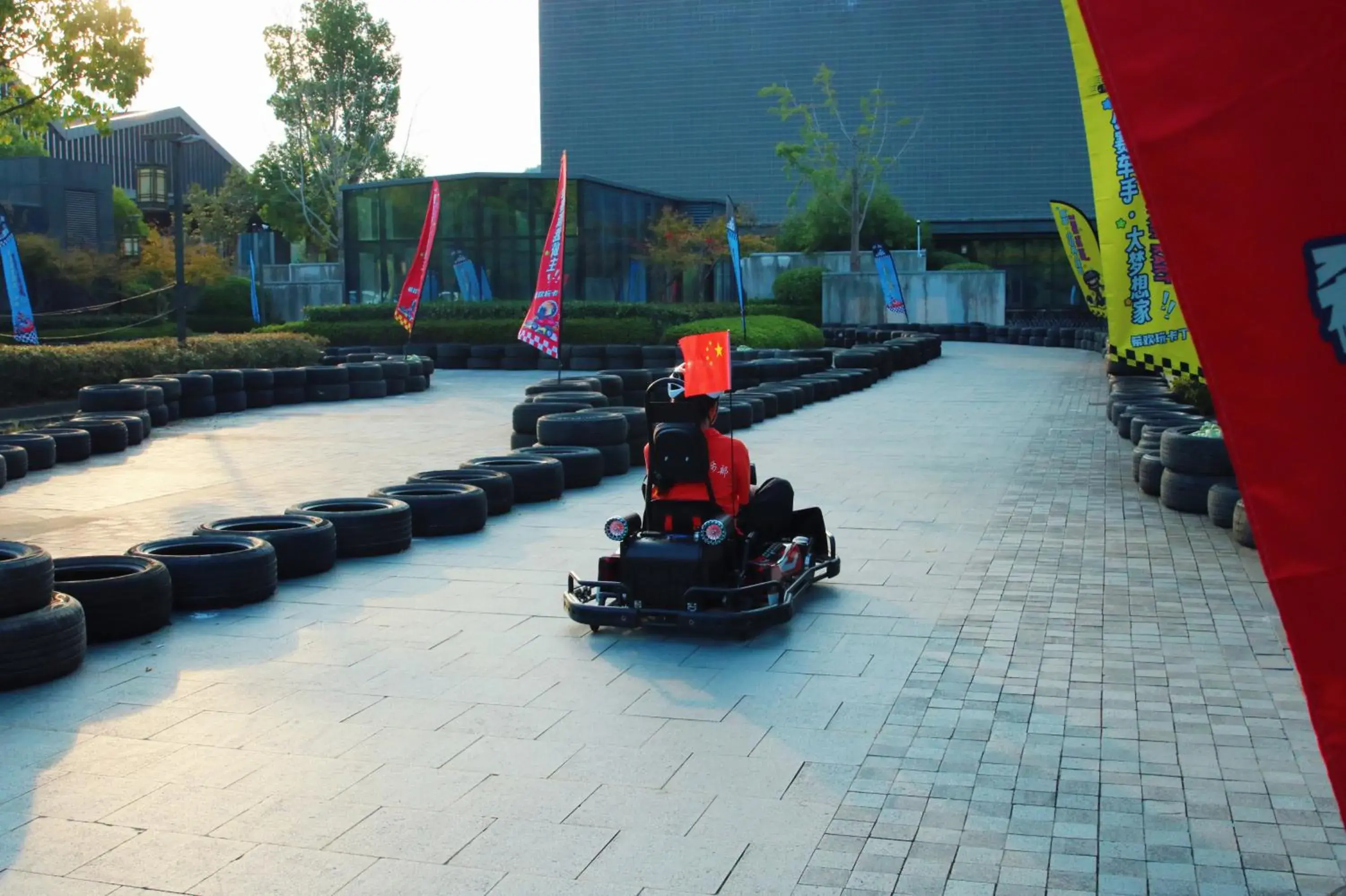 Property building in Hilton Ningbo Dongqian Lake Property building in Hilton Ningbo Dongqian Lake