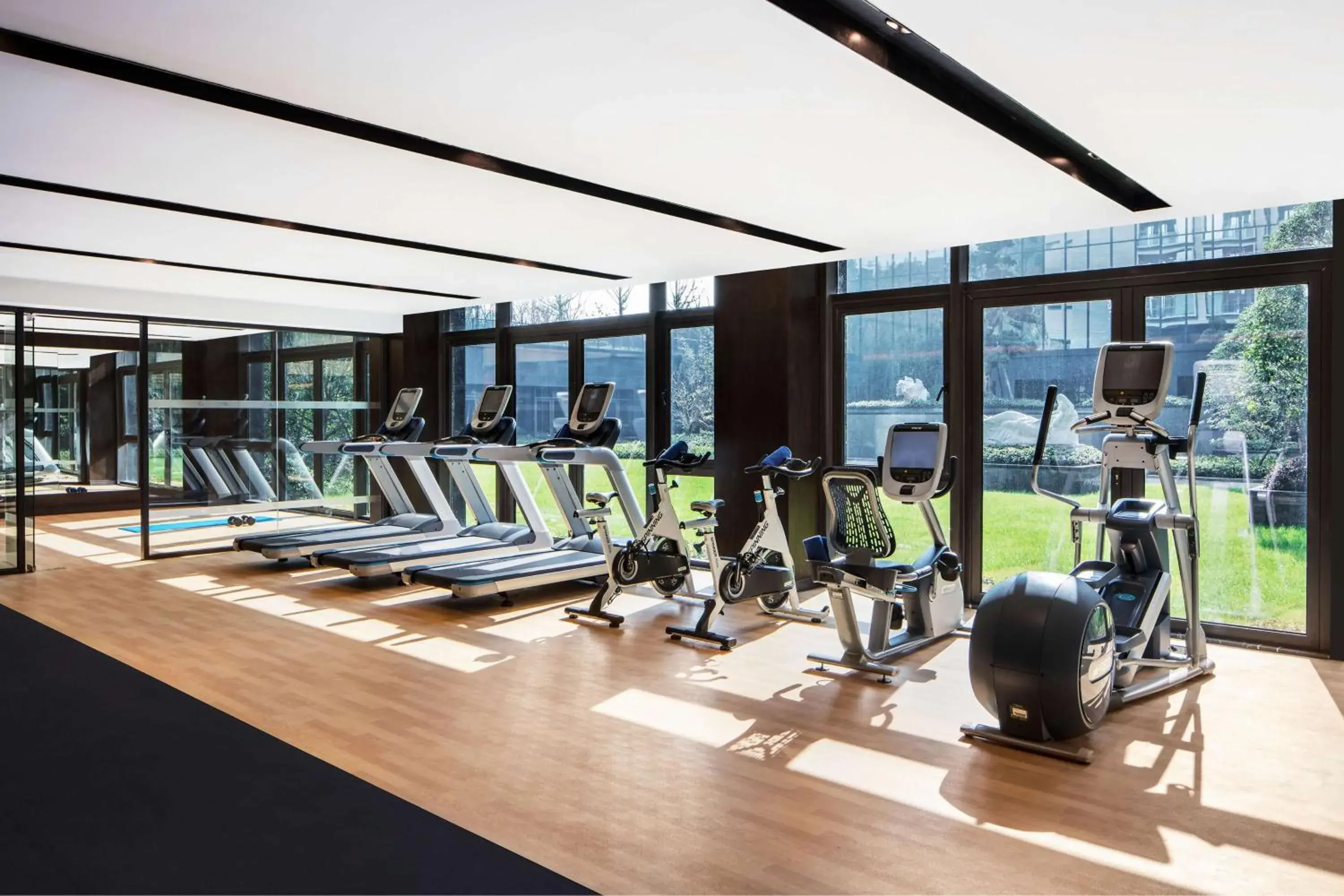 Fitness centre/facilities in Hilton Ningbo Dongqian Lake Fitness centre/facilities in Hilton Ningbo Dongqian Lake