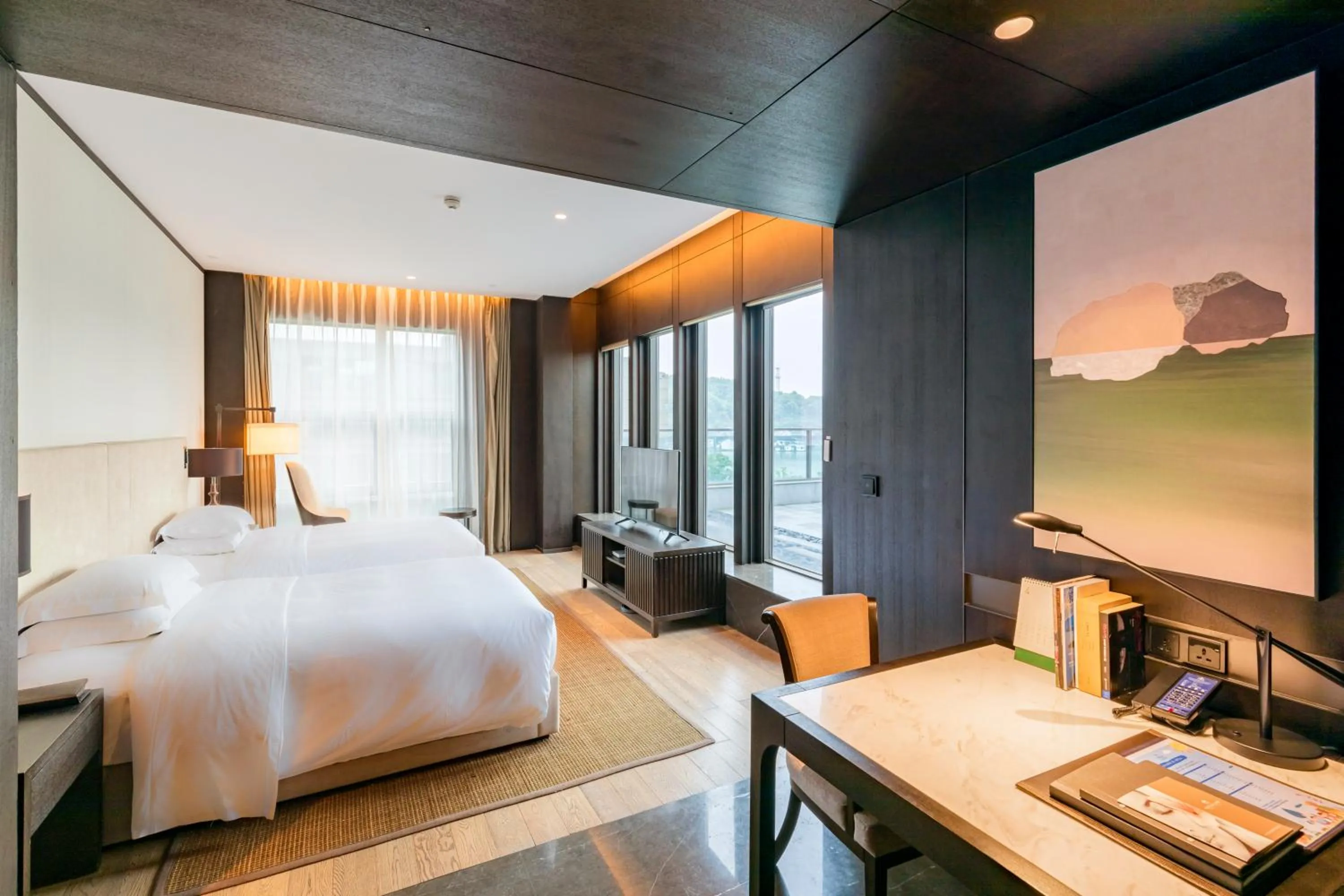 Bedroom, Bed in Hilton Ningbo Dongqian Lake