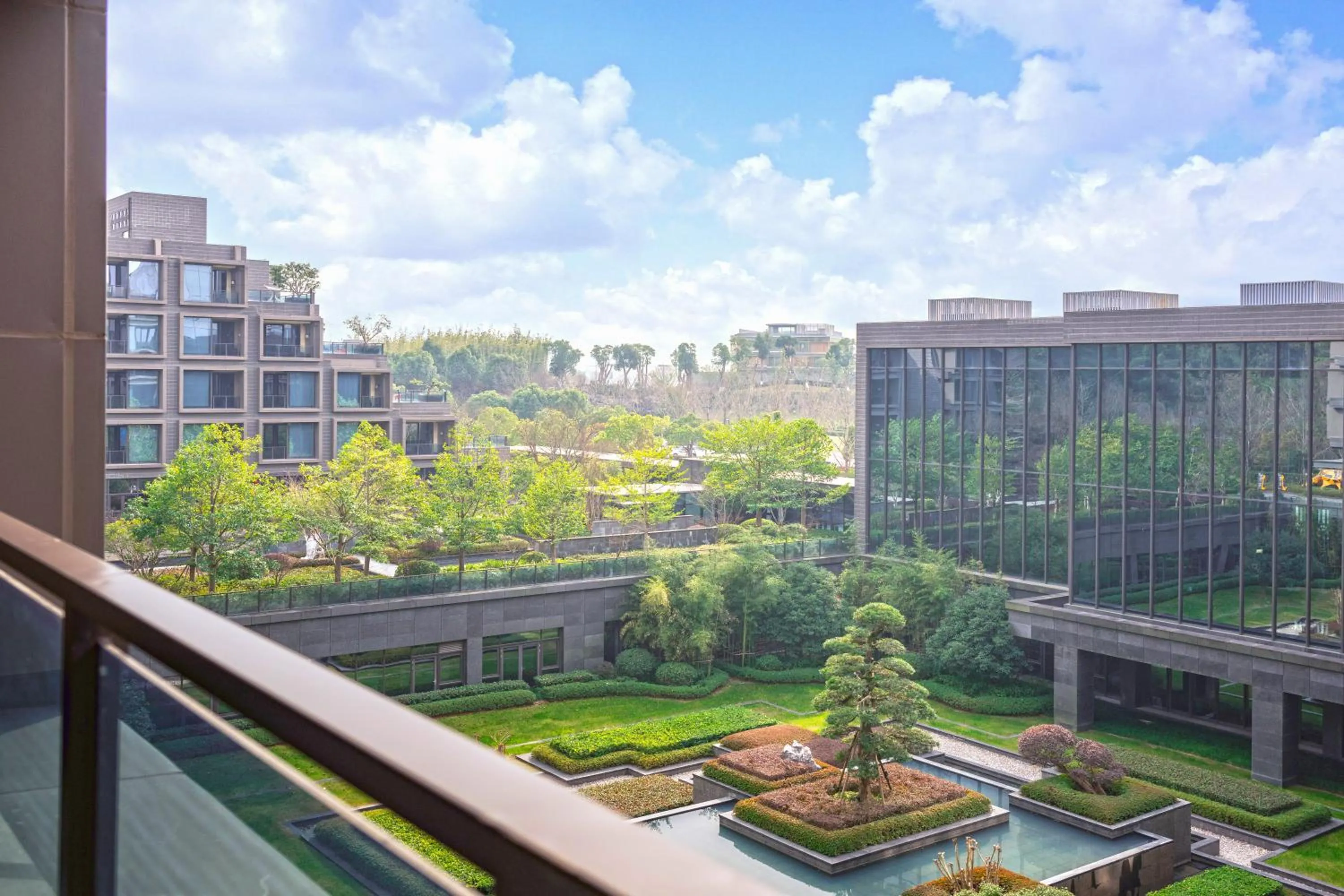 Garden view in Hilton Ningbo Dongqian Lake
