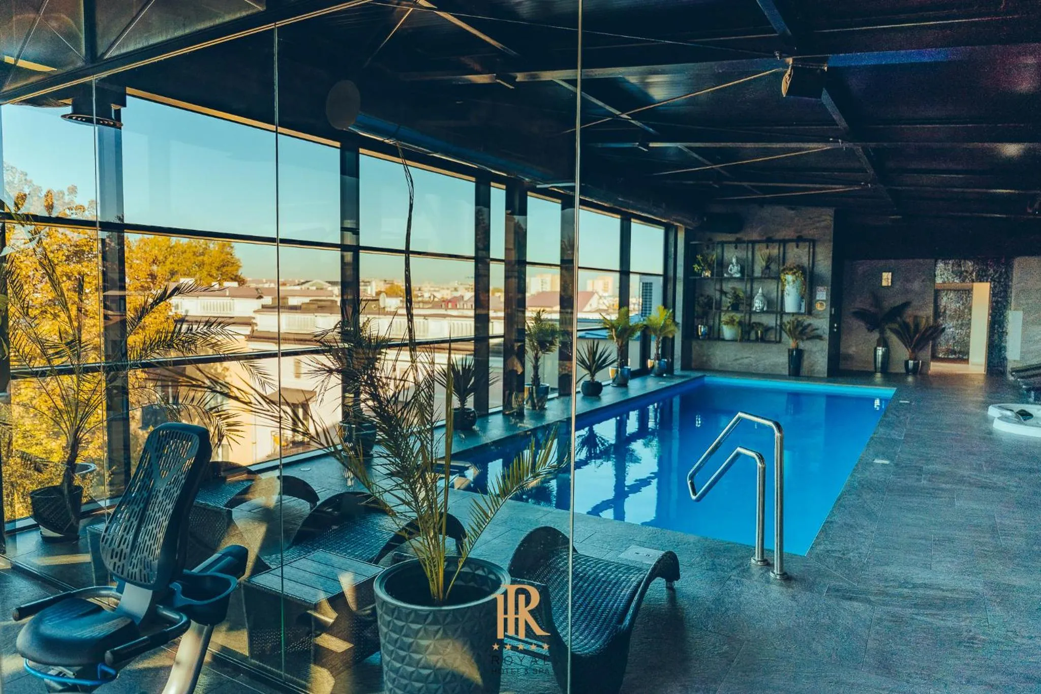 Pool view in Hotel Royal & Spa