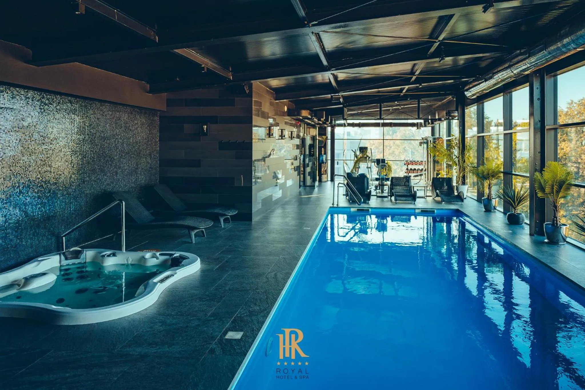 Pool view in Hotel Royal & Spa