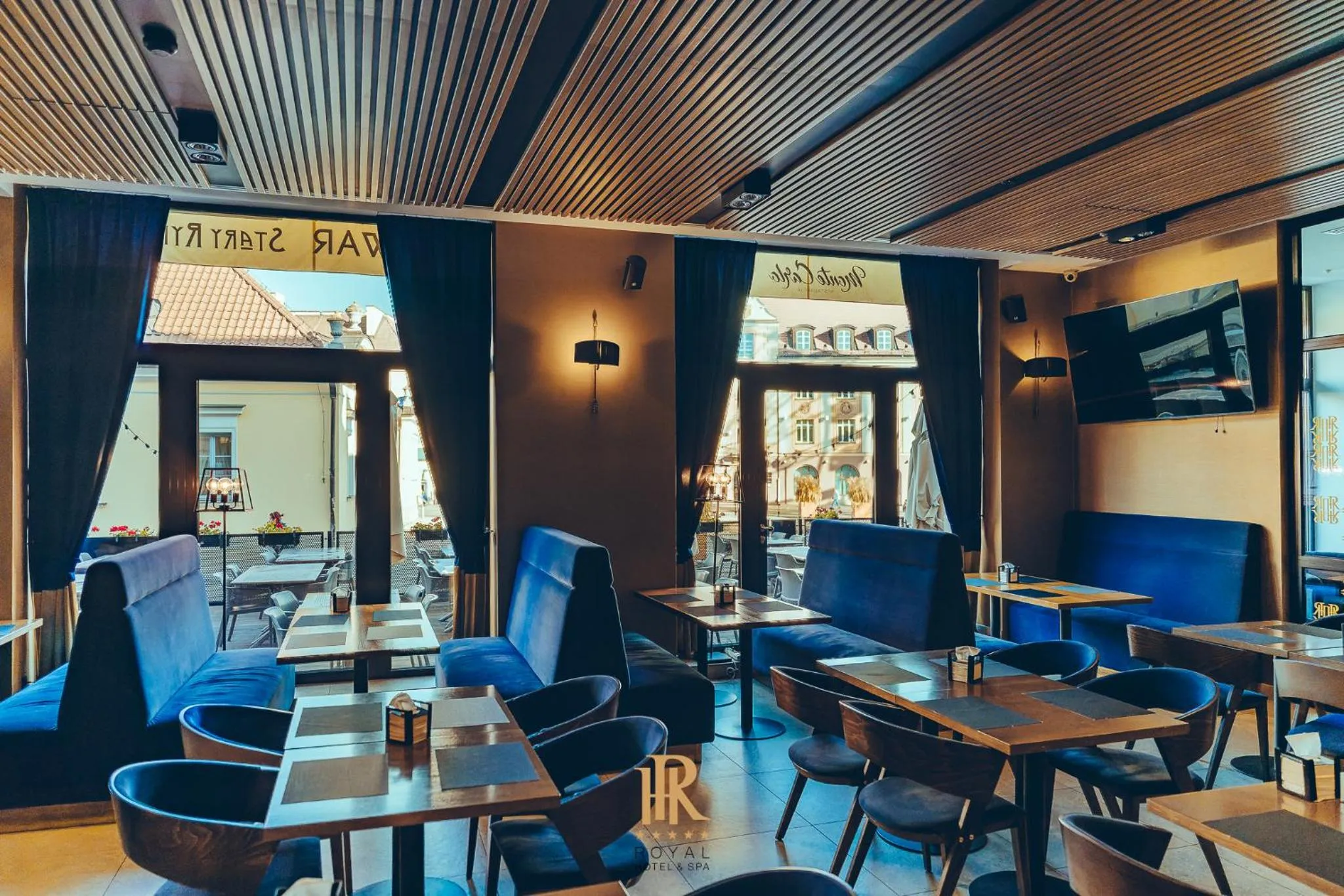 Restaurant/places to eat in Hotel Royal & Spa