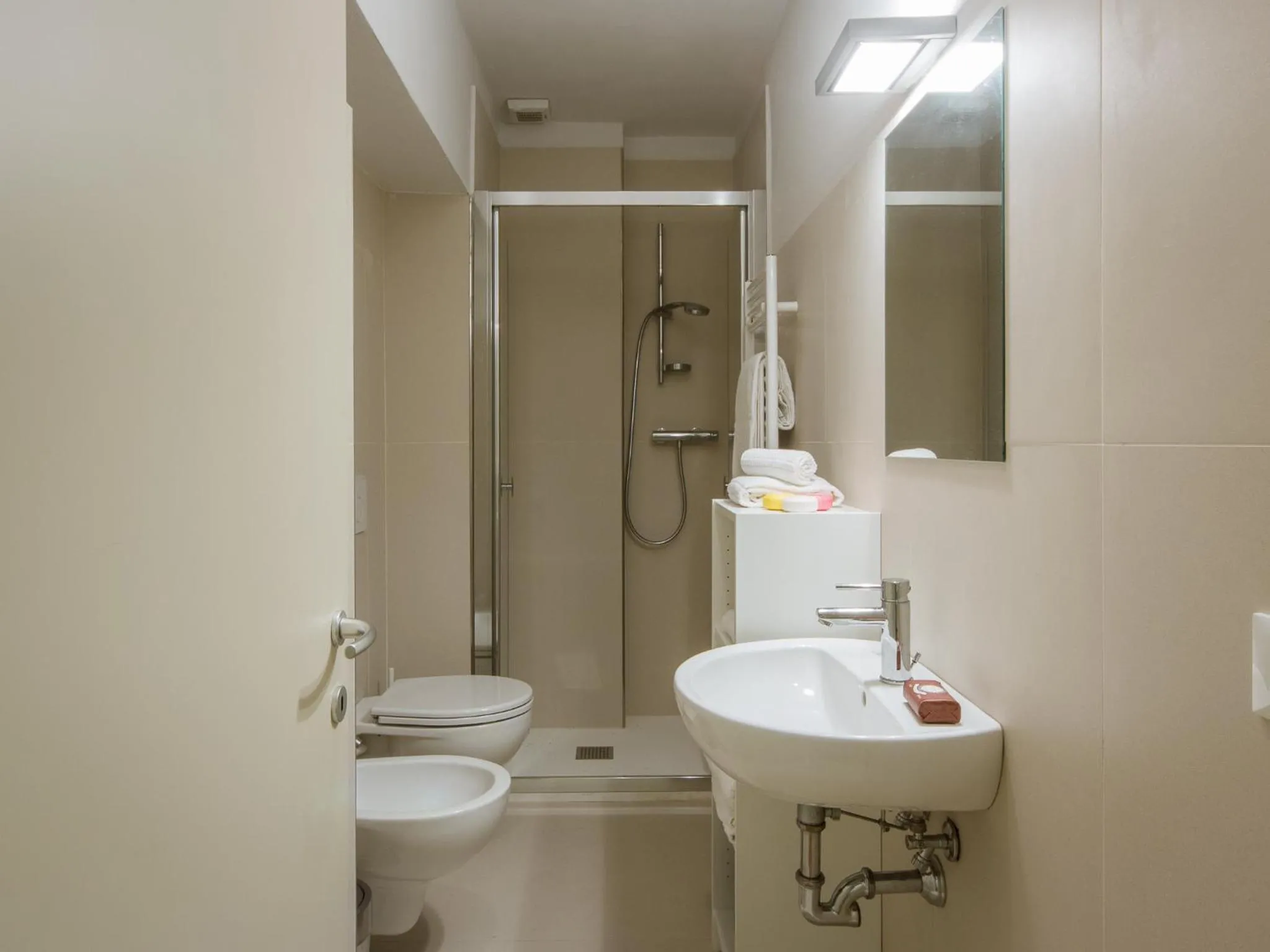 Bathroom in Apartments Florence - Duomo Art