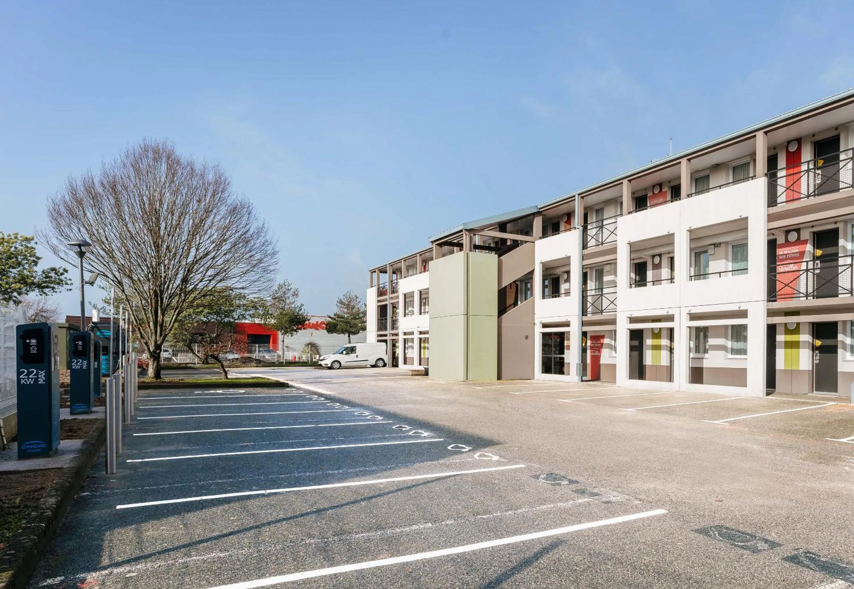 Parking in B&B HOTEL Saint-Nazaire Trignac