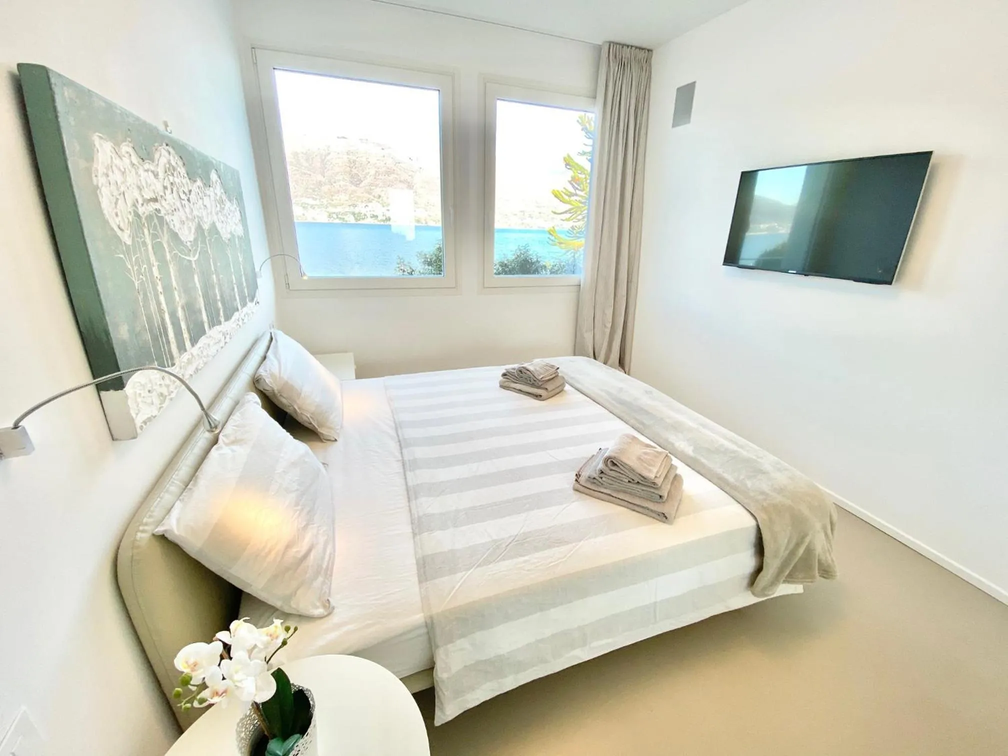 Photo of the whole room, Bed in Villa Poseidon
