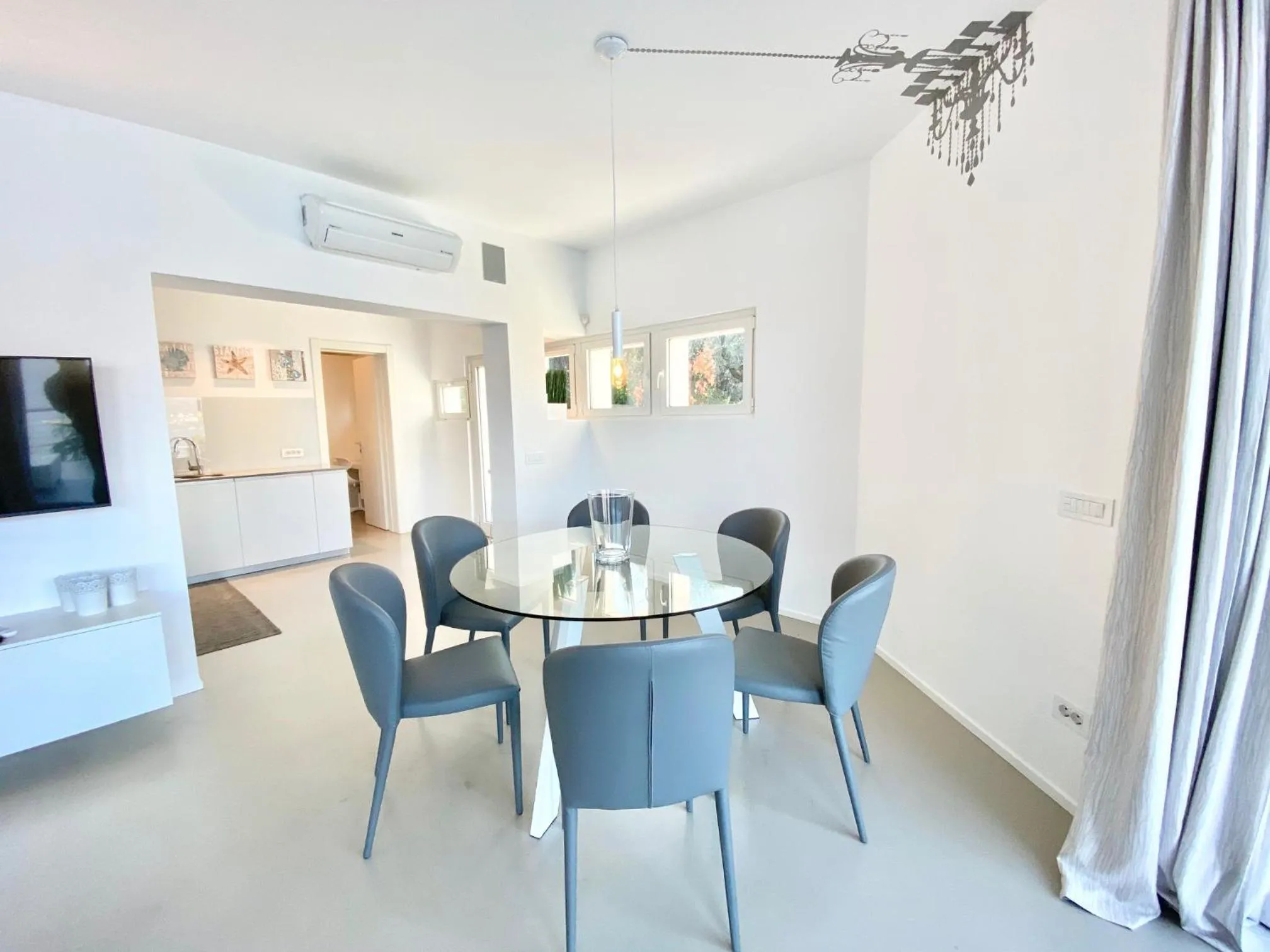 Dining area in Villa Poseidon