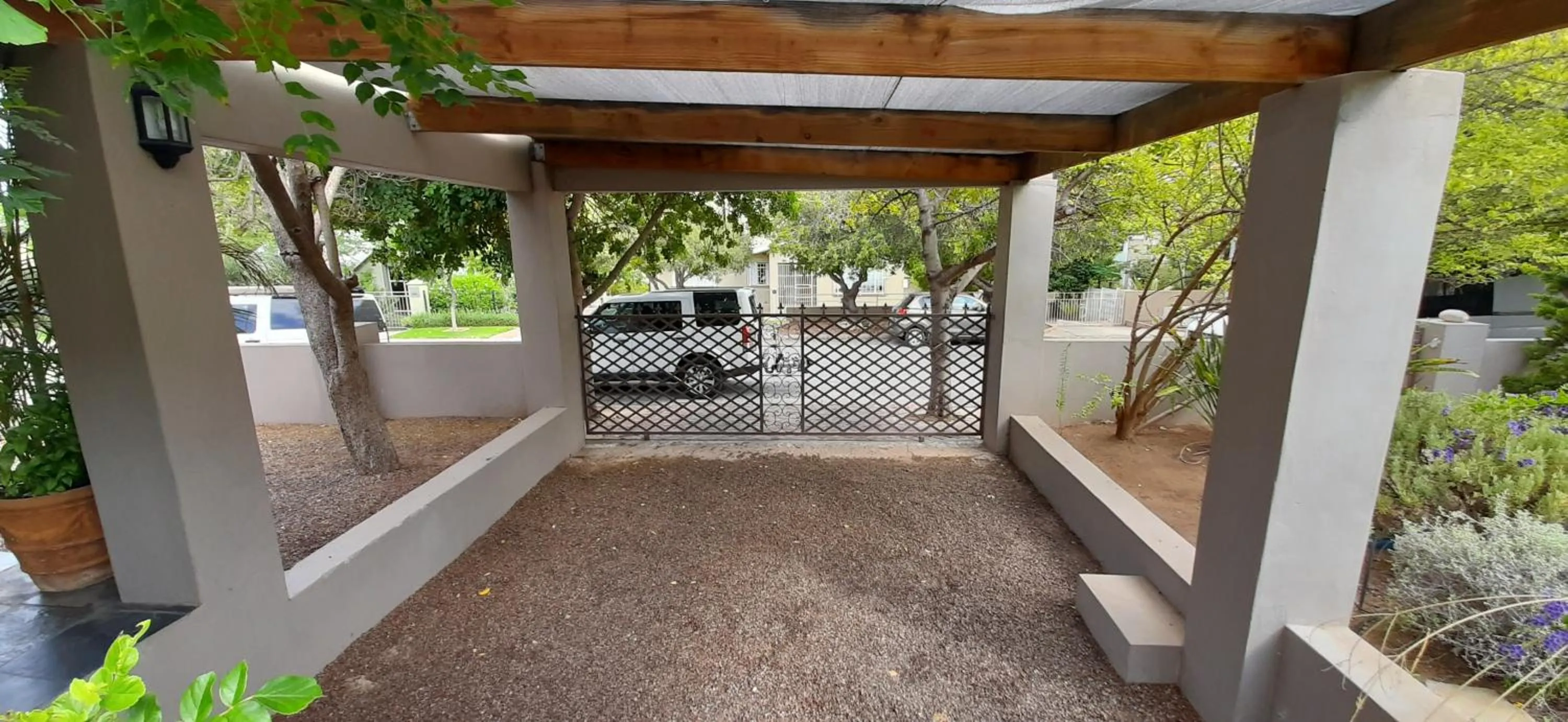 Parking in Abigail's Garden Cottage